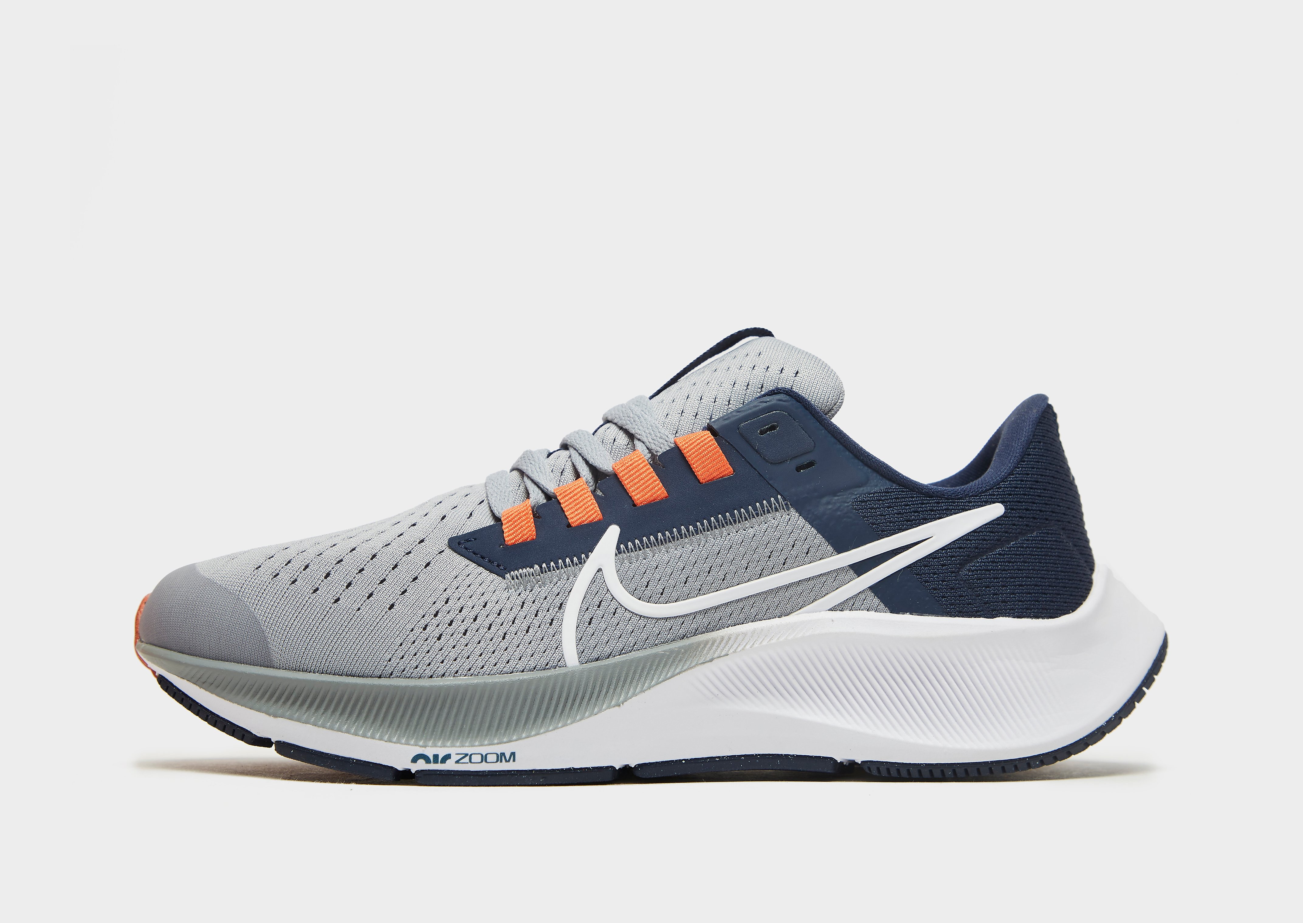 

Nike Air Zoom Pegasus 38 Junior - Particle Grey/Midnight Navy/Orange/White - Kids, Particle Grey/Midnight Navy/Orange/White