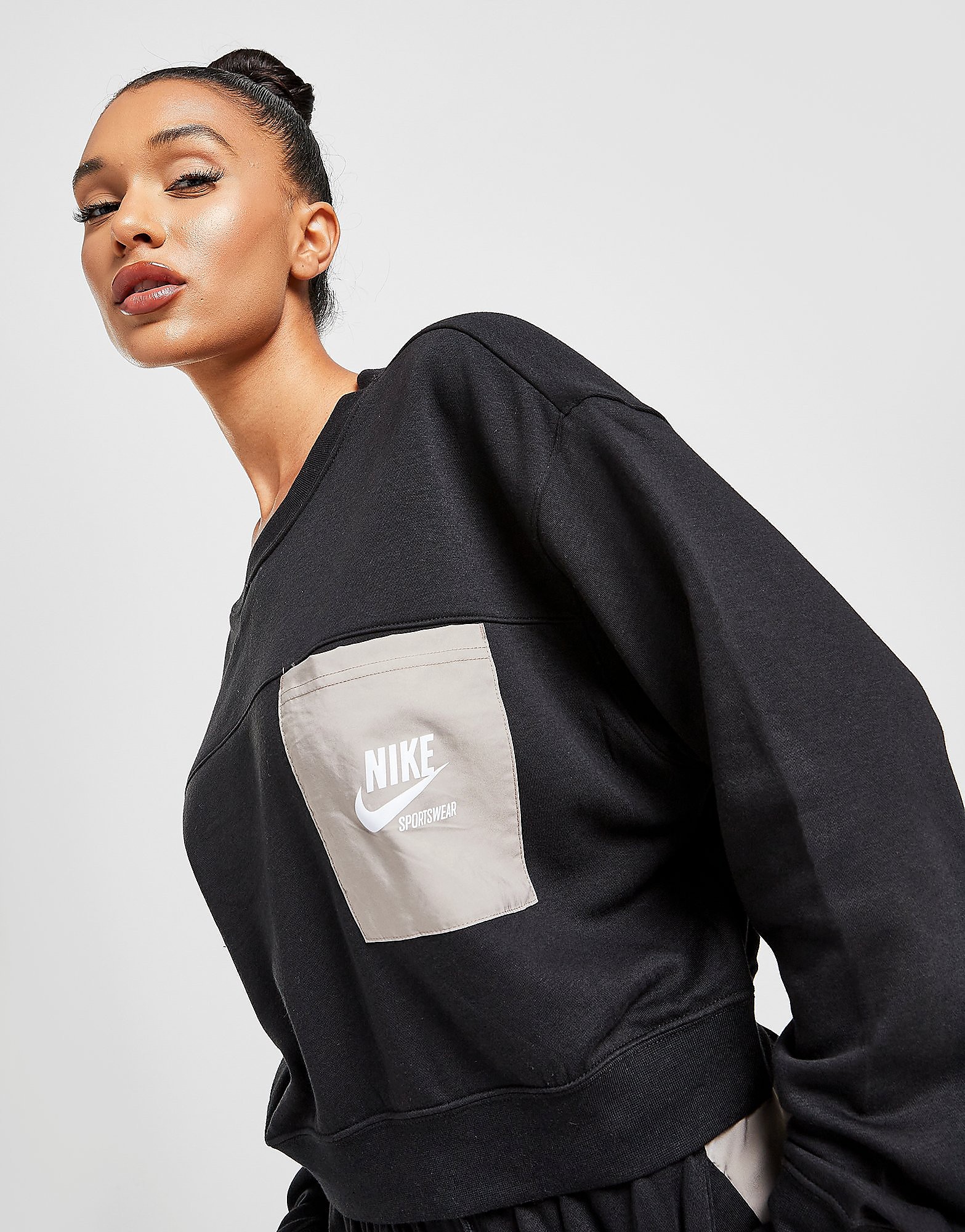 

Nike Heritage Fleece Oversized Crew Sweatshirt - Black/Moon Fossil/White - Womens, Black/Moon Fossil/White