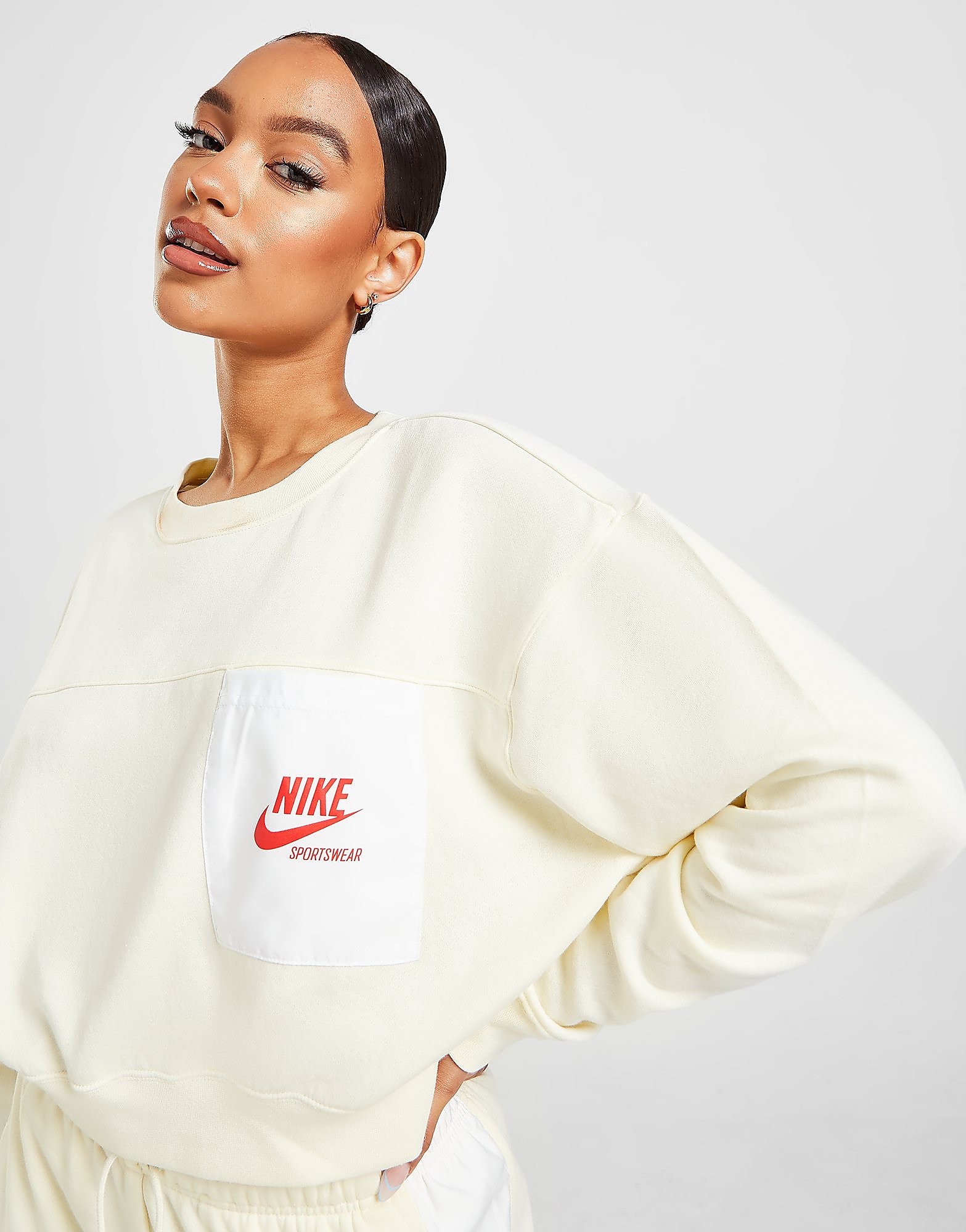 

Nike Heritage Fleece Oversized Crew Sweatshirt - Cashmere/White/University Red - Womens, Cashmere/White/University Red