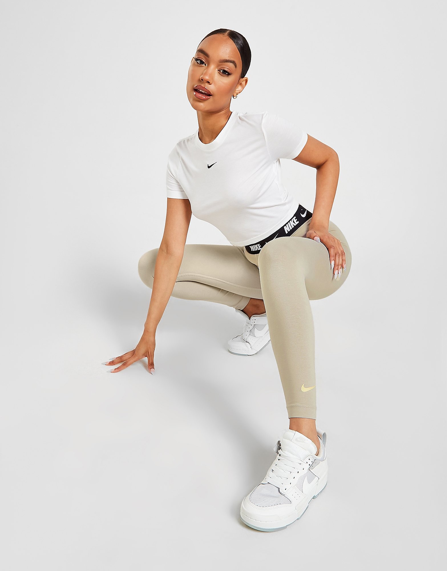 

Nike High-Waist Swoosh Leggings - Light Stone - Womens, Light Stone