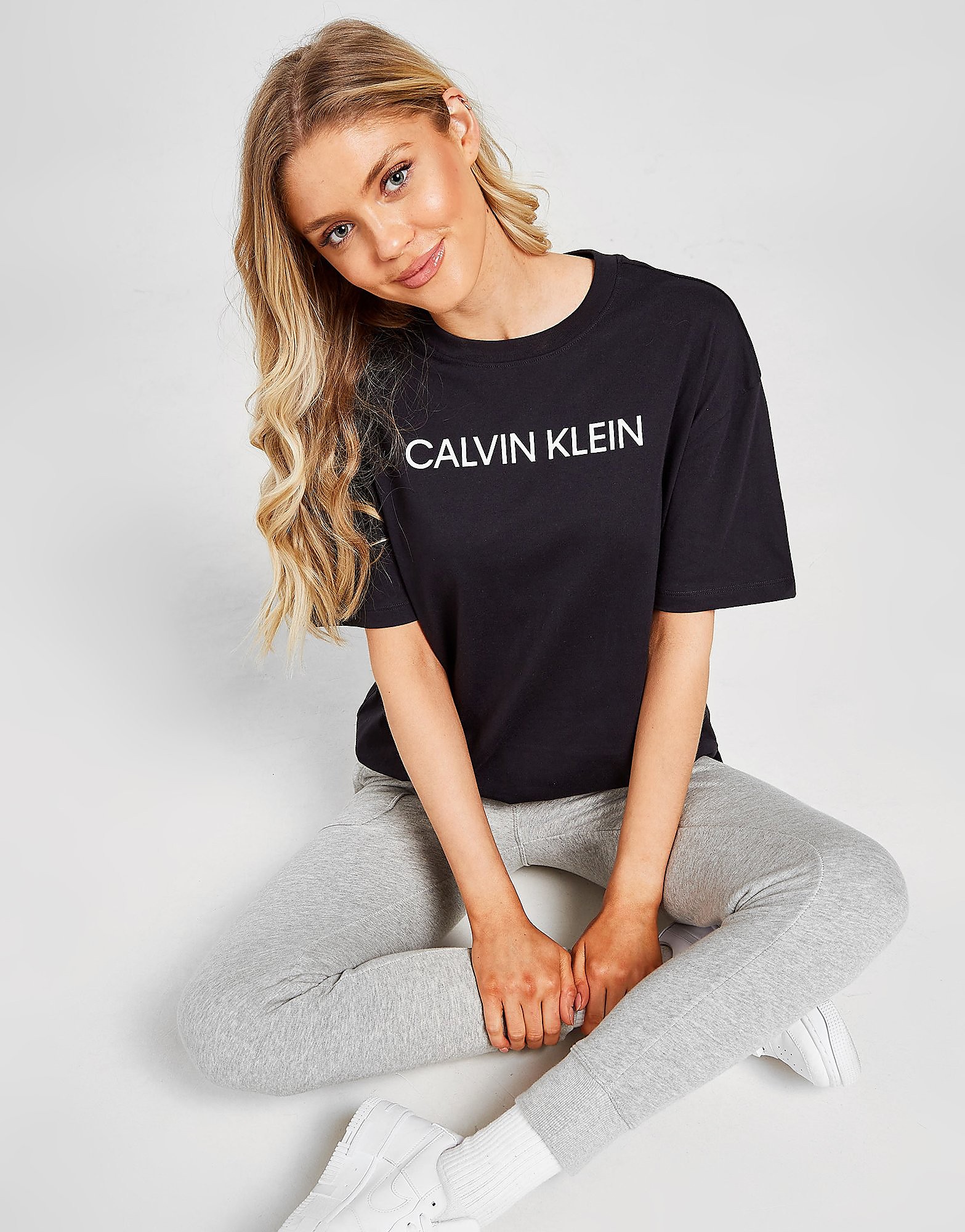

Calvin Klein Core Boyfriend T-Shirt - Black - Womens, Black