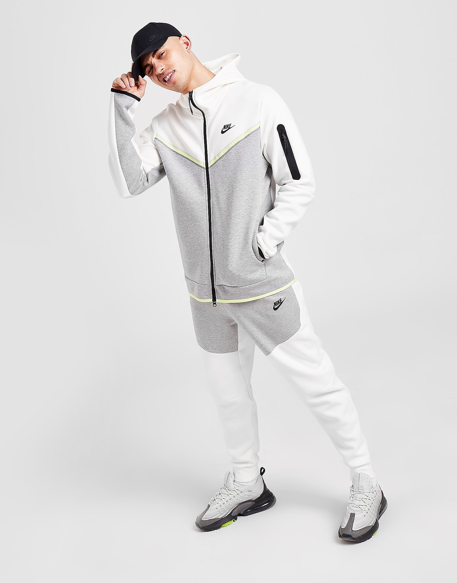 

Nike Tech Fleece Joggers - White - Mens, White