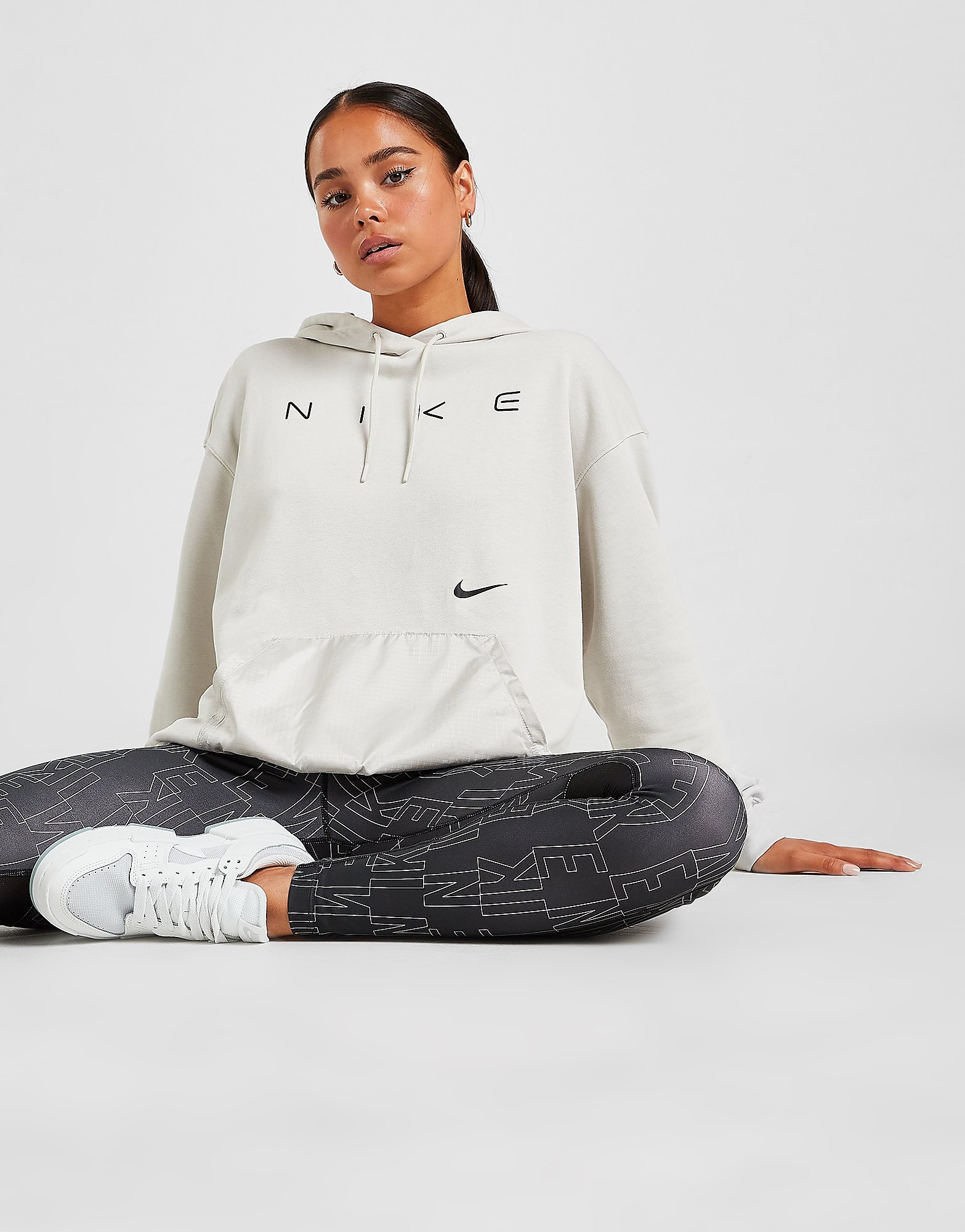 

Nike Oversized Fleece Hoodie - Light Bone/Black - Womens, Light Bone/Black