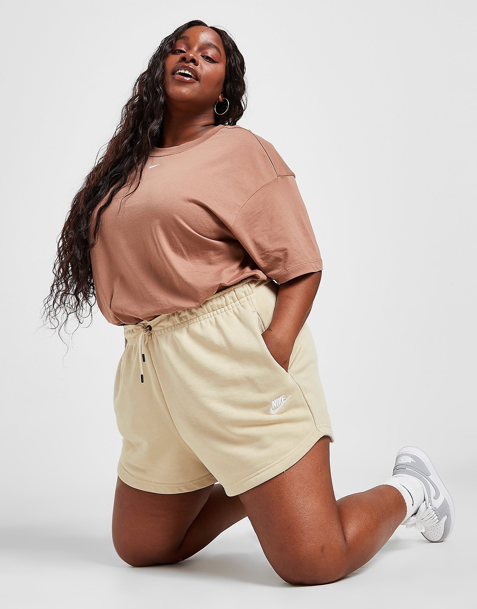 

Nike Essential Plus Size Fleece Shorts - Rattan/White - Womens, Rattan/White