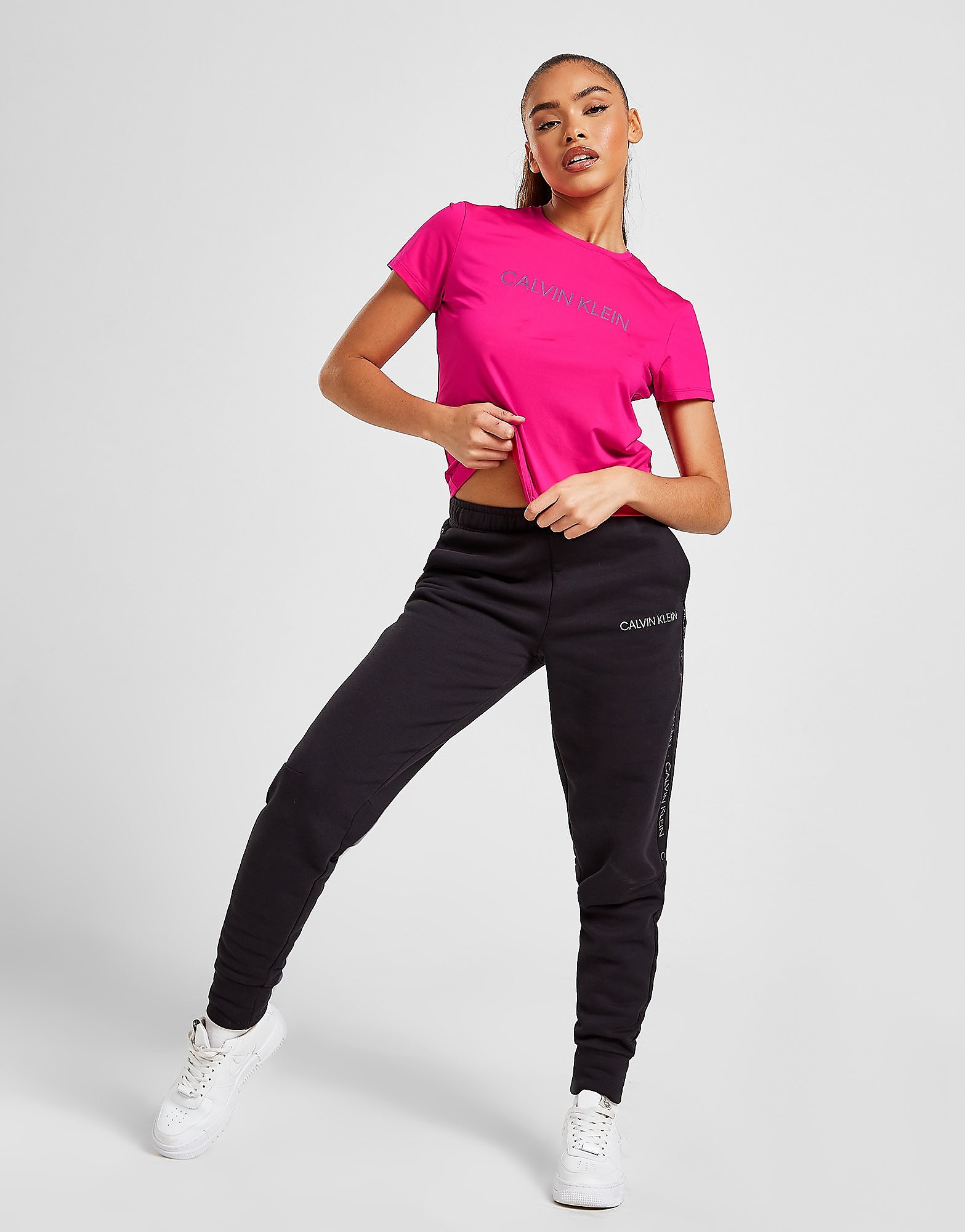 

Calvin Klein Performance Reflective T-Shirt - Pink - Womens, Pink