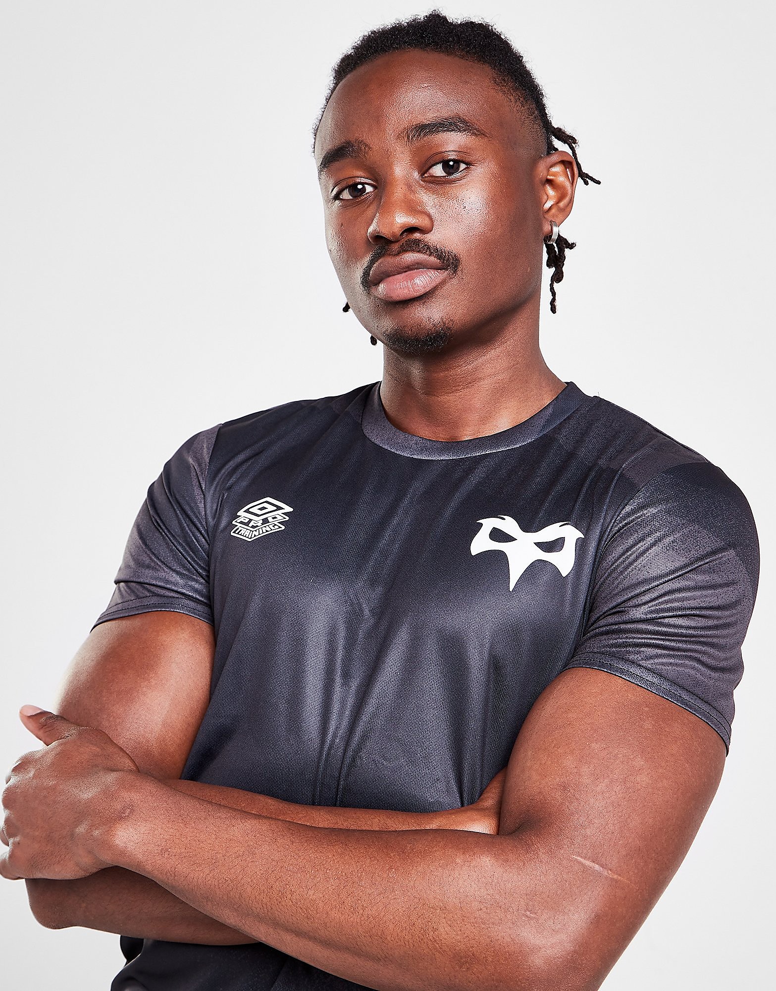 

Umbro Ospreys Rugby Warm Up Shirt - Black - Mens, Black