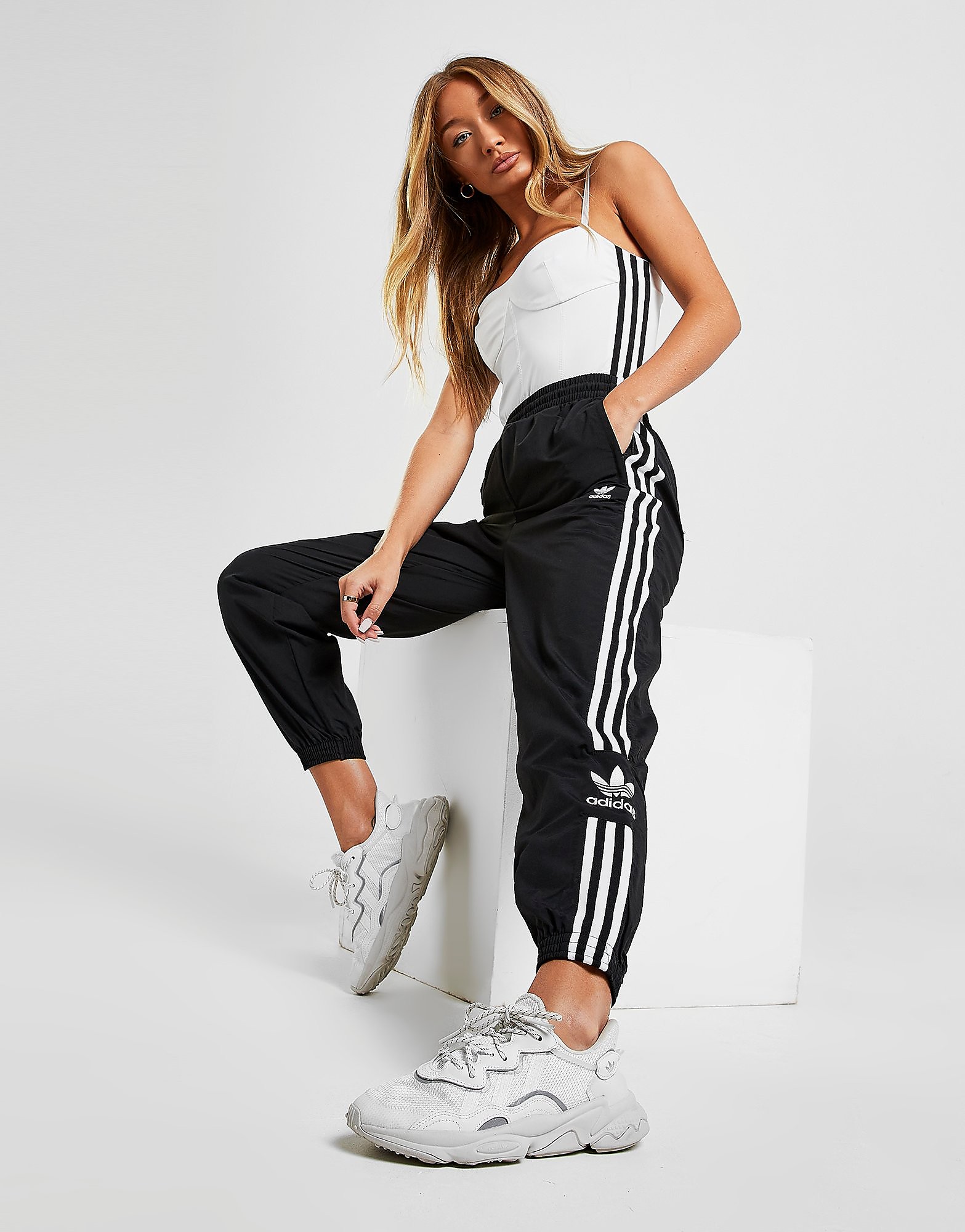 

adidas Originals 3-Stripes Woven Track Pants - Black - Womens, Black