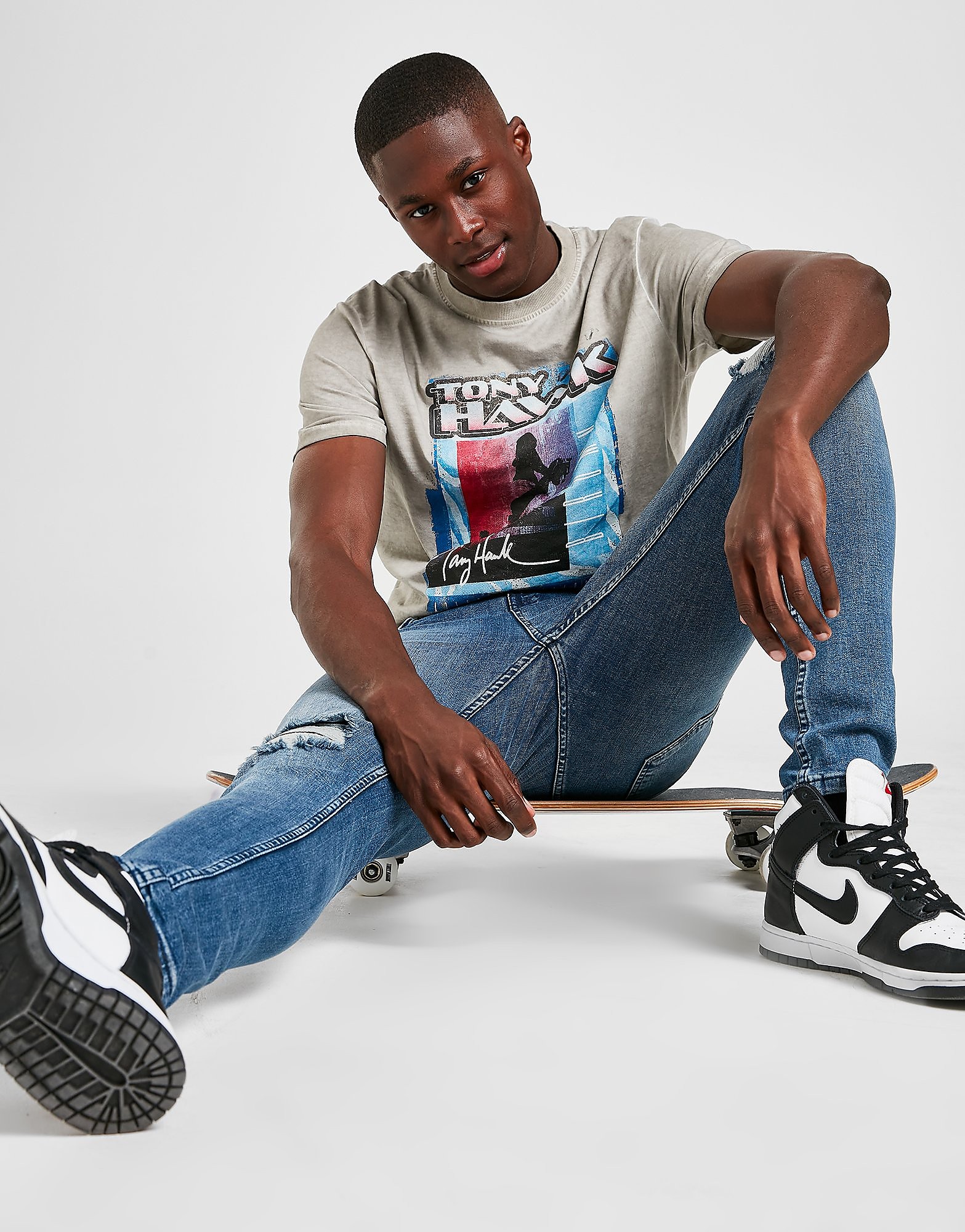 

Hawk Walker T-Shirt - Grey - Mens, Grey