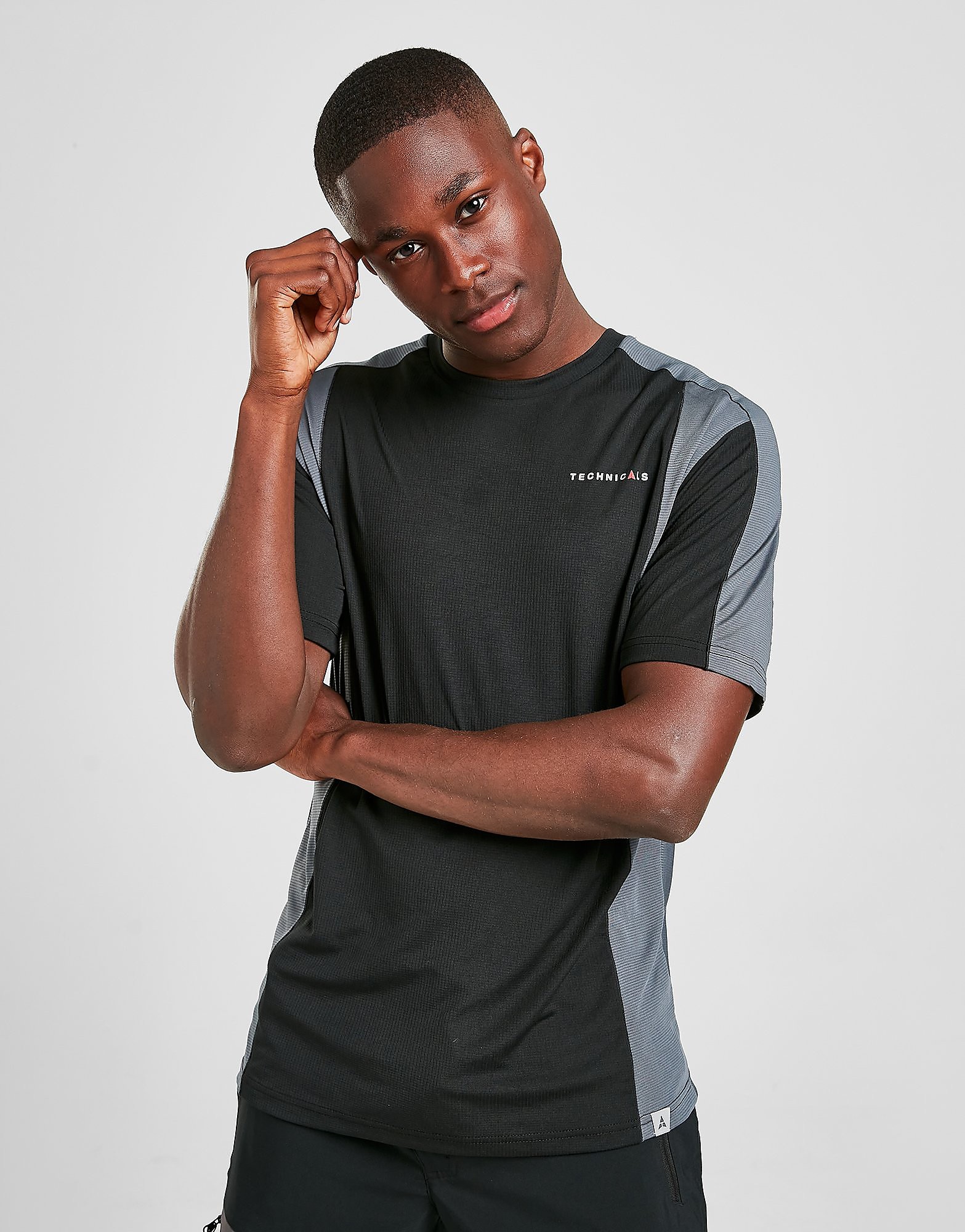 

Technicals Summit T-Shirt - Black - Mens, Black