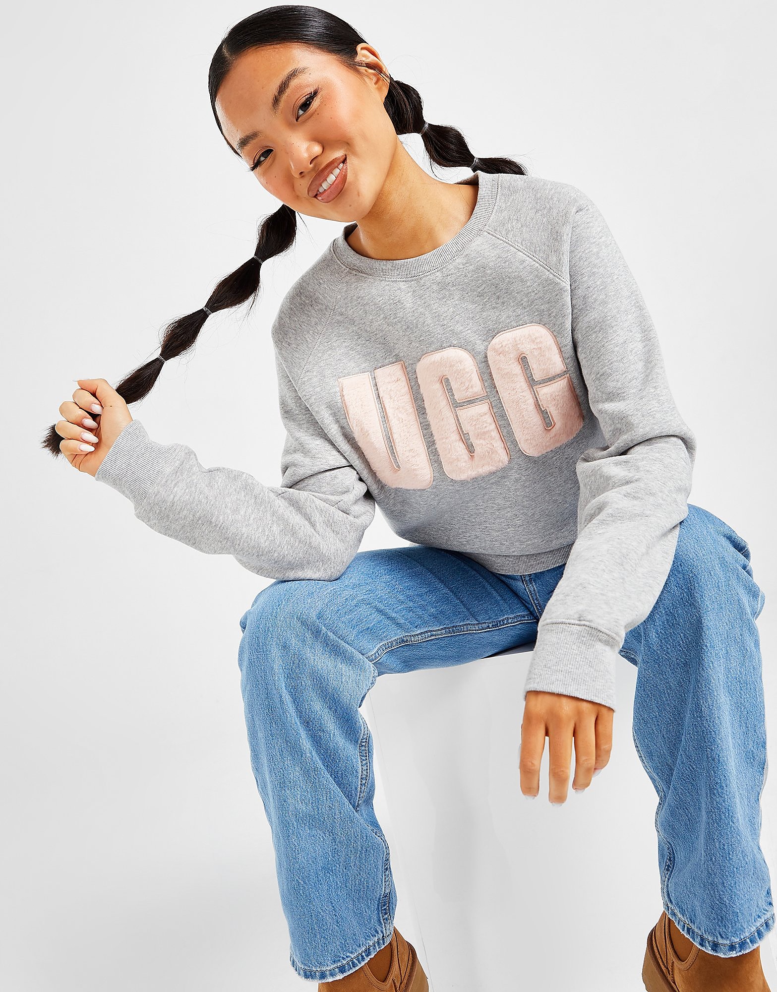

UGG Fuzzy Logo Crew Sweatshirt - Grey - Womens, Grey