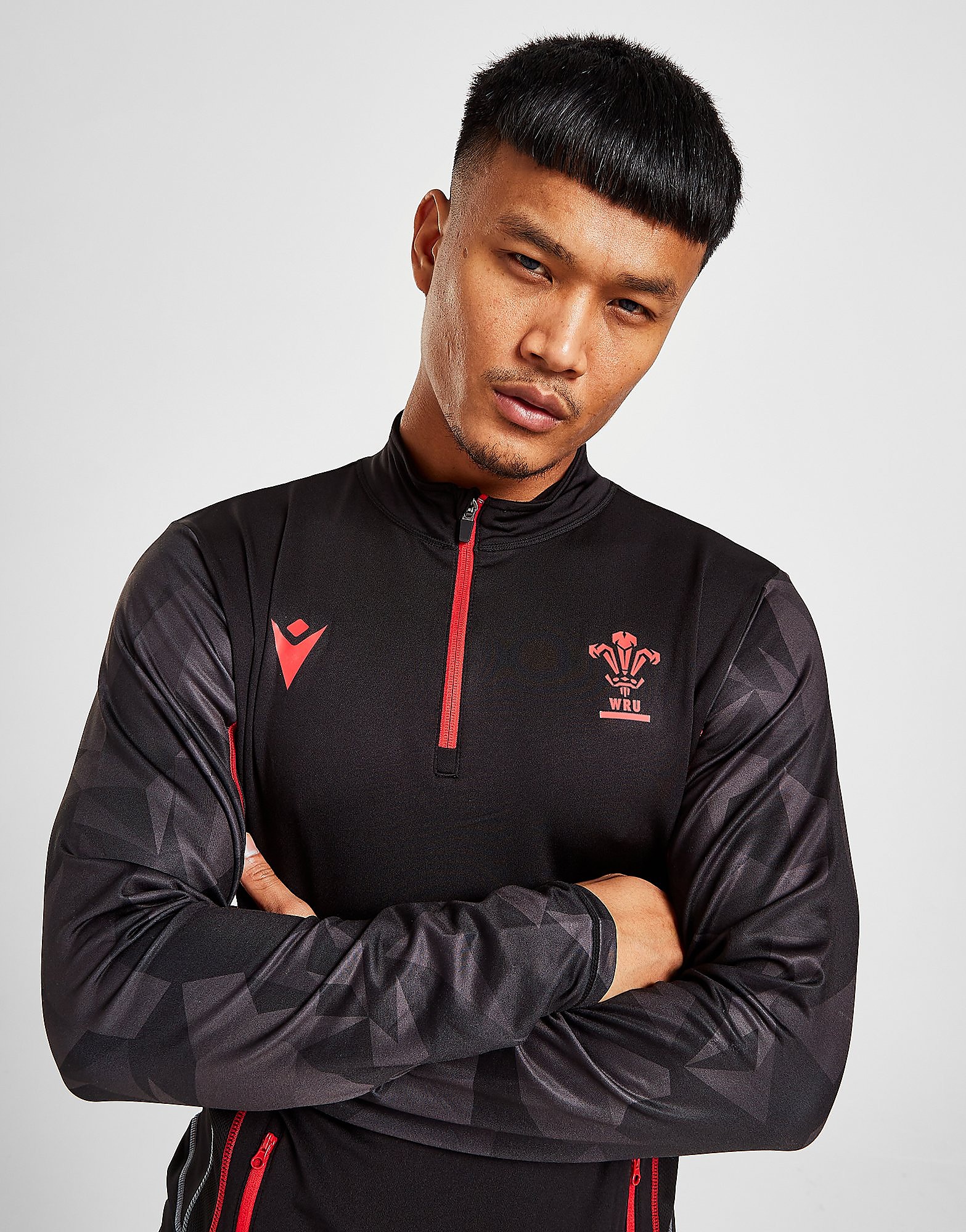 

Macron Welsh Rugby Union Travel 1/4 Zip Track Top - Black - Mens, Black