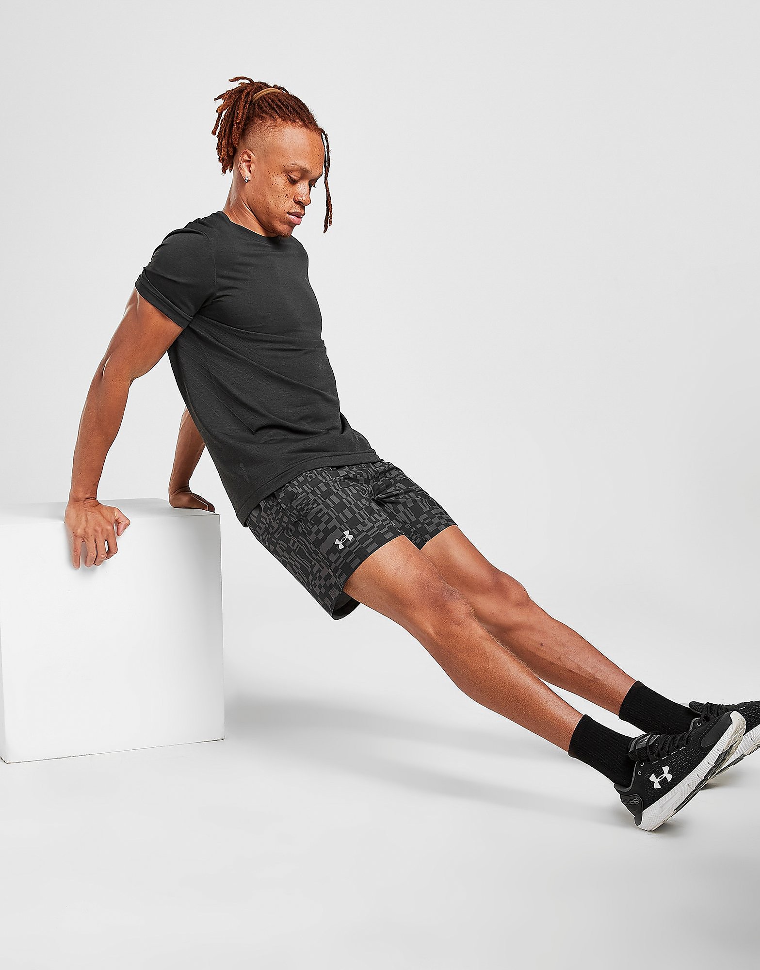 

Under Armour Speed Stride All Over Print Shorts - Black - Mens, Black
