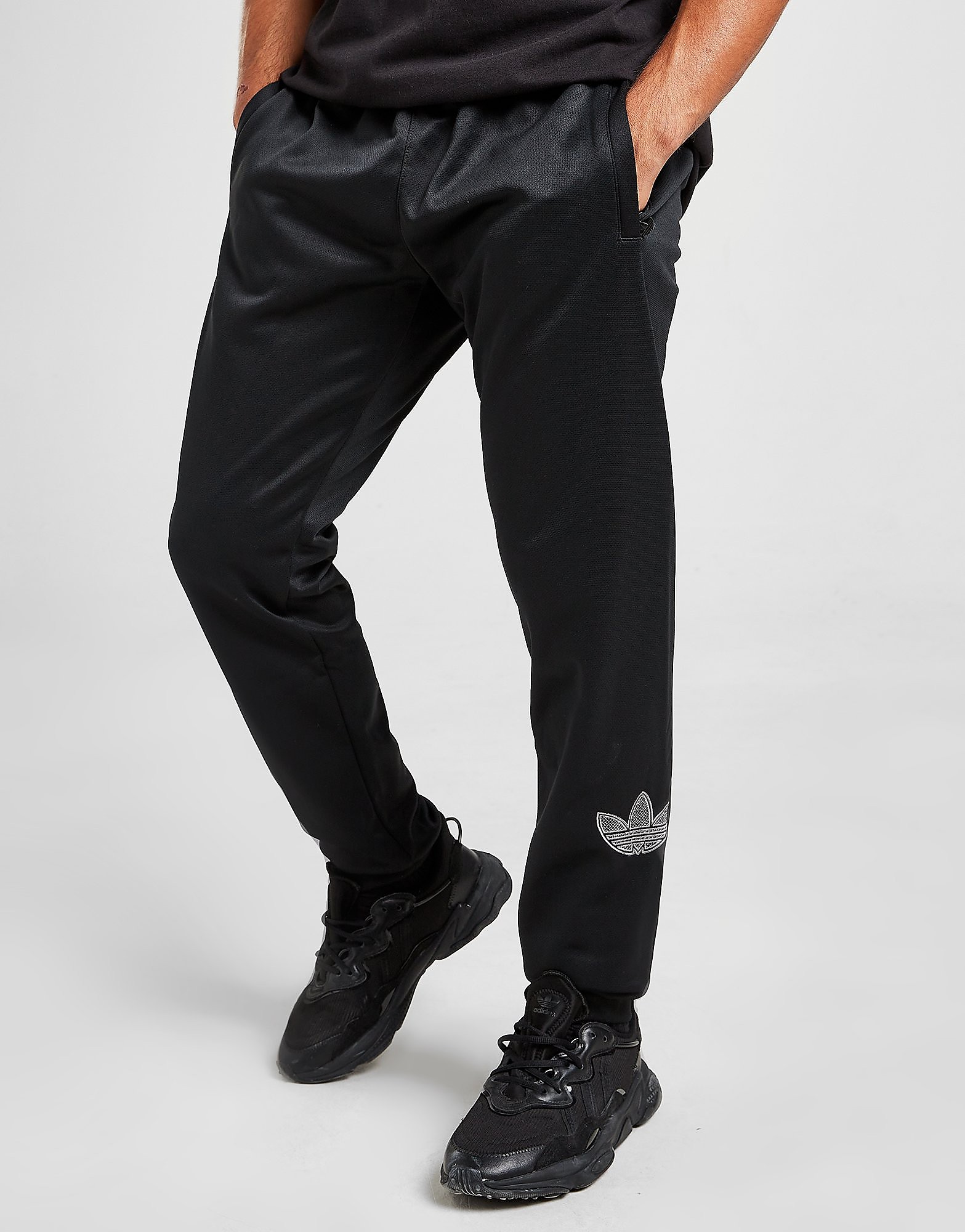 

adidas Originals Metal Logo Joggers - Black - Mens, Black