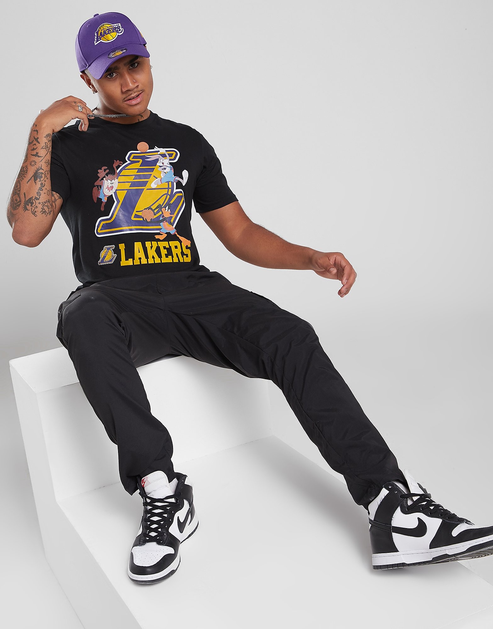 

Official Team Space Jam x Los Angeles Lakers Warm Up T-Shirt - Black - Mens, Black