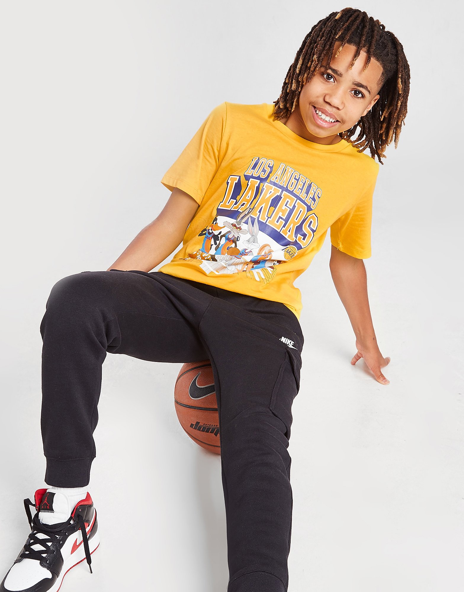 

Official Team Los Angeles Lakers Space Jam T-Shirt Junior - Yellow - Kids, Yellow