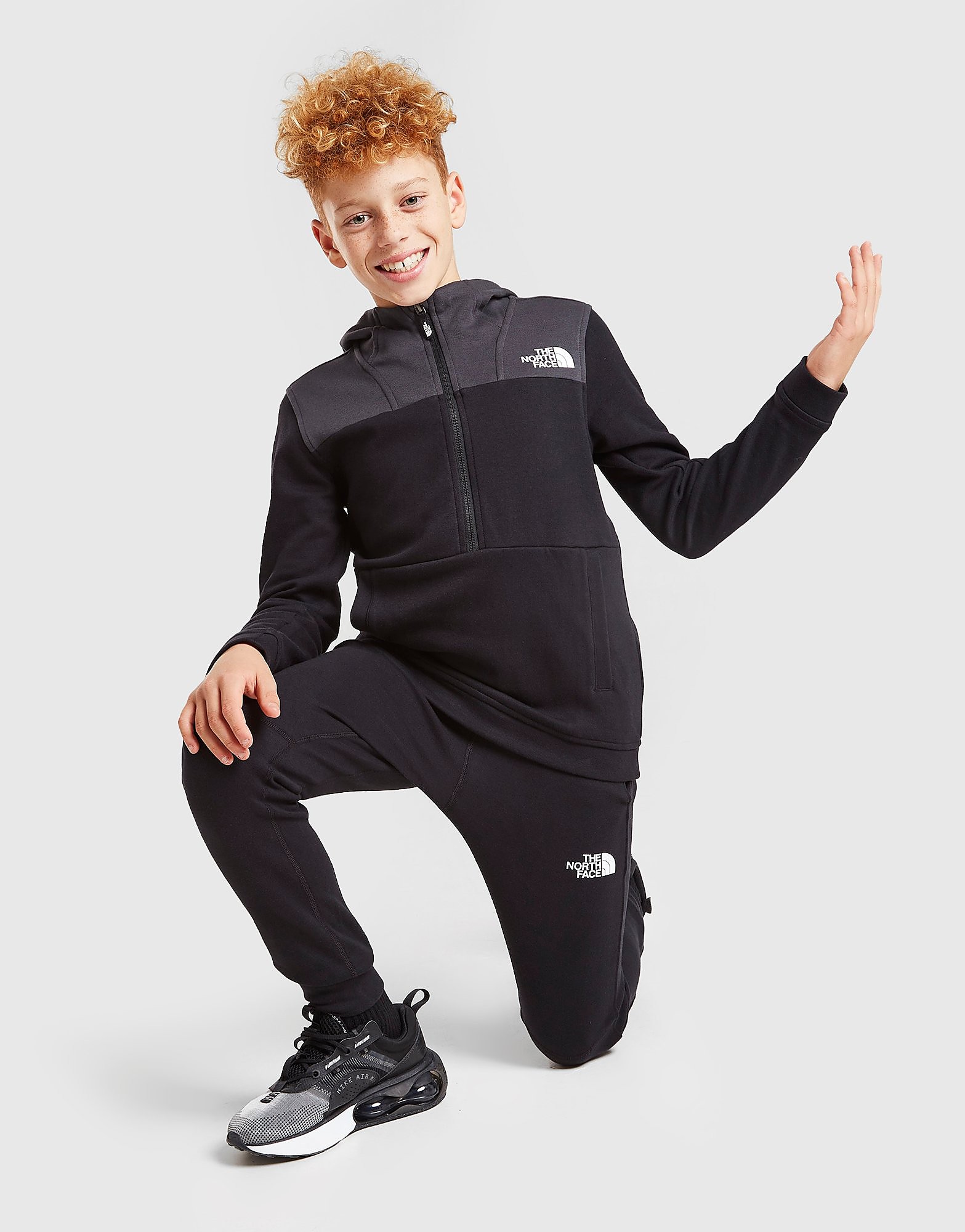 

The North Face Slacker 1/4 Zip Fleece Tracksuit Junior - Only at JD - Black - Kids, Black