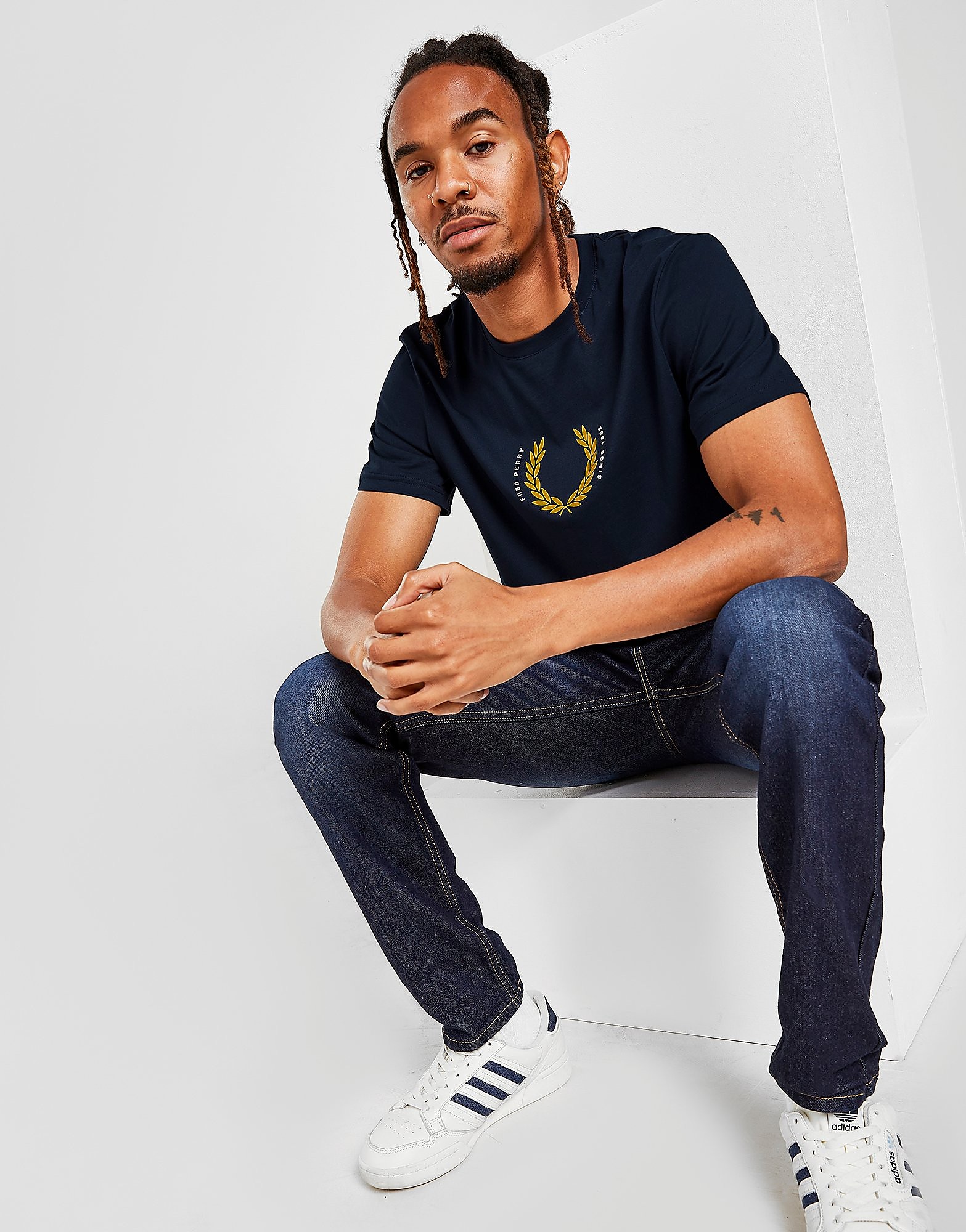 

Fred Perry Laurel Wreath T-Shirt - Navy - Mens, Navy