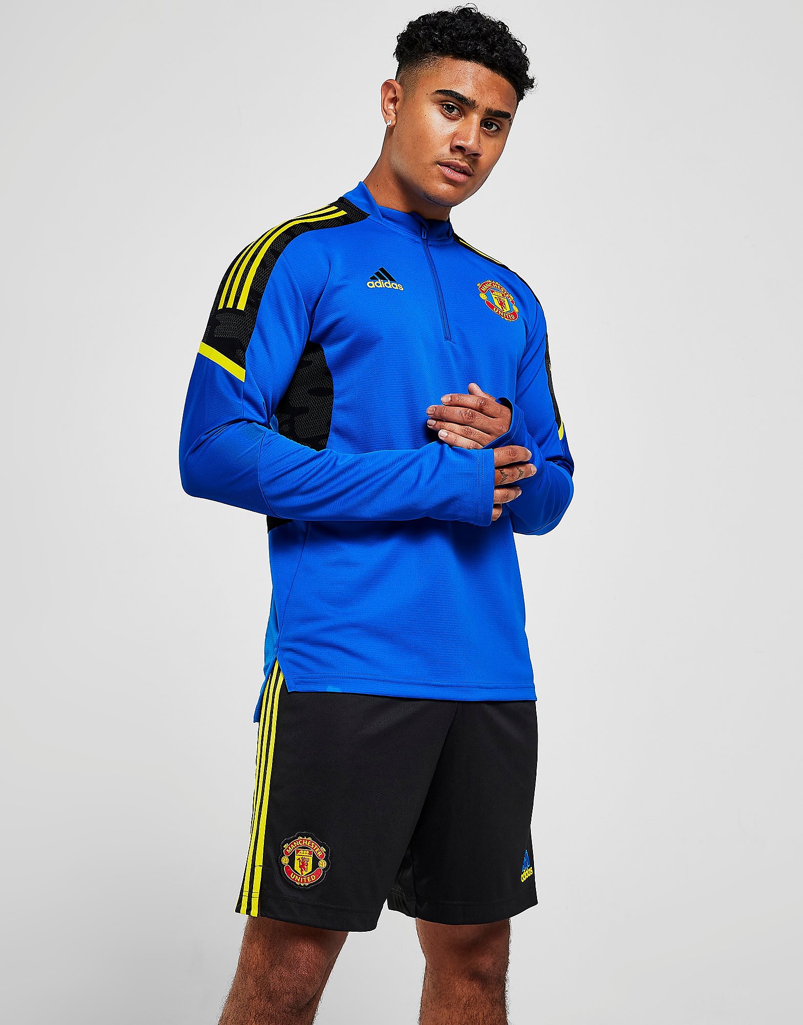 

adidas Manchester United FC 21/22 Third Shorts - Black - Mens, Black