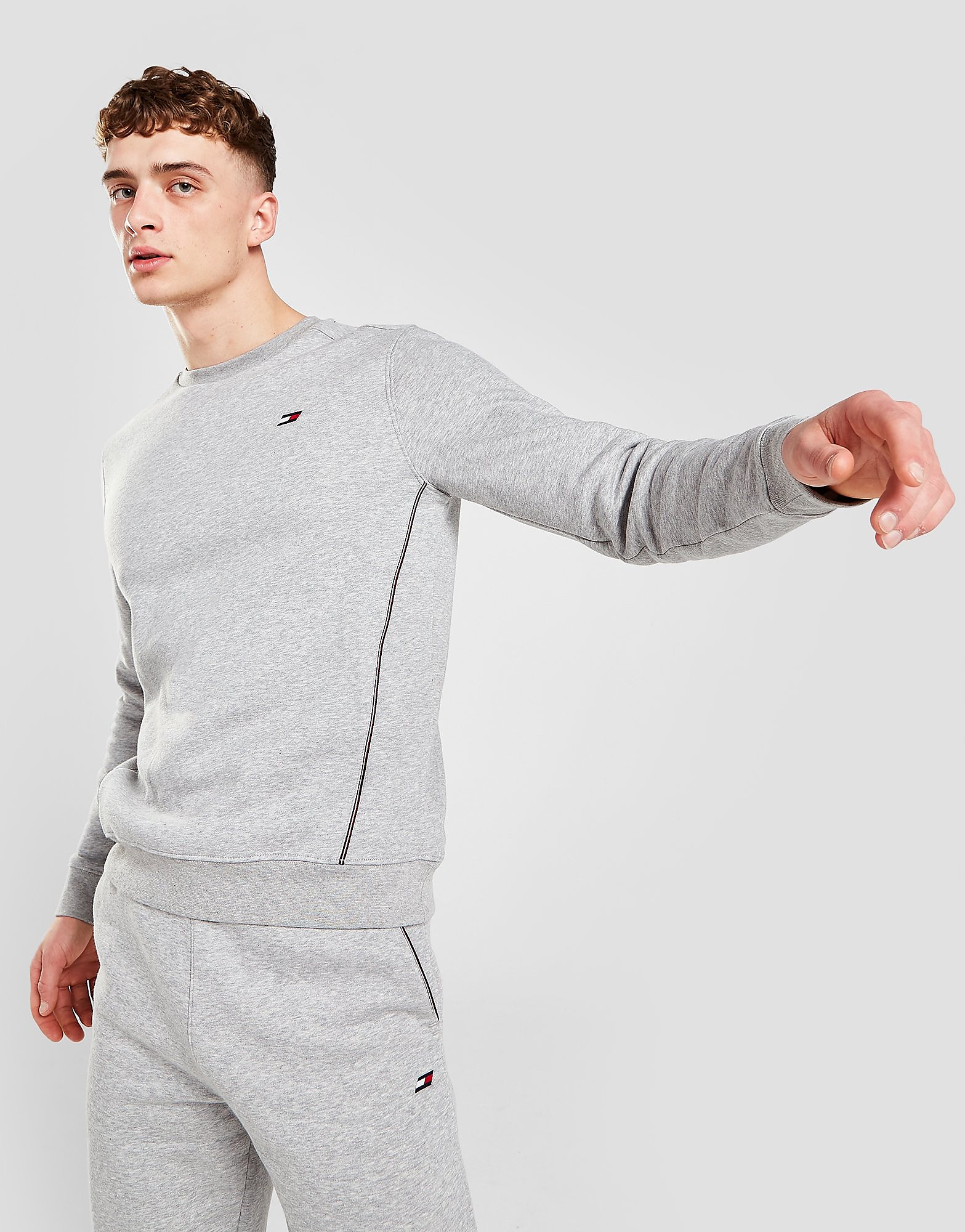 

Tommy Hilfiger Flag Logo Tape Crew Sweatshirt - Only at JD - Grey - Mens, Grey