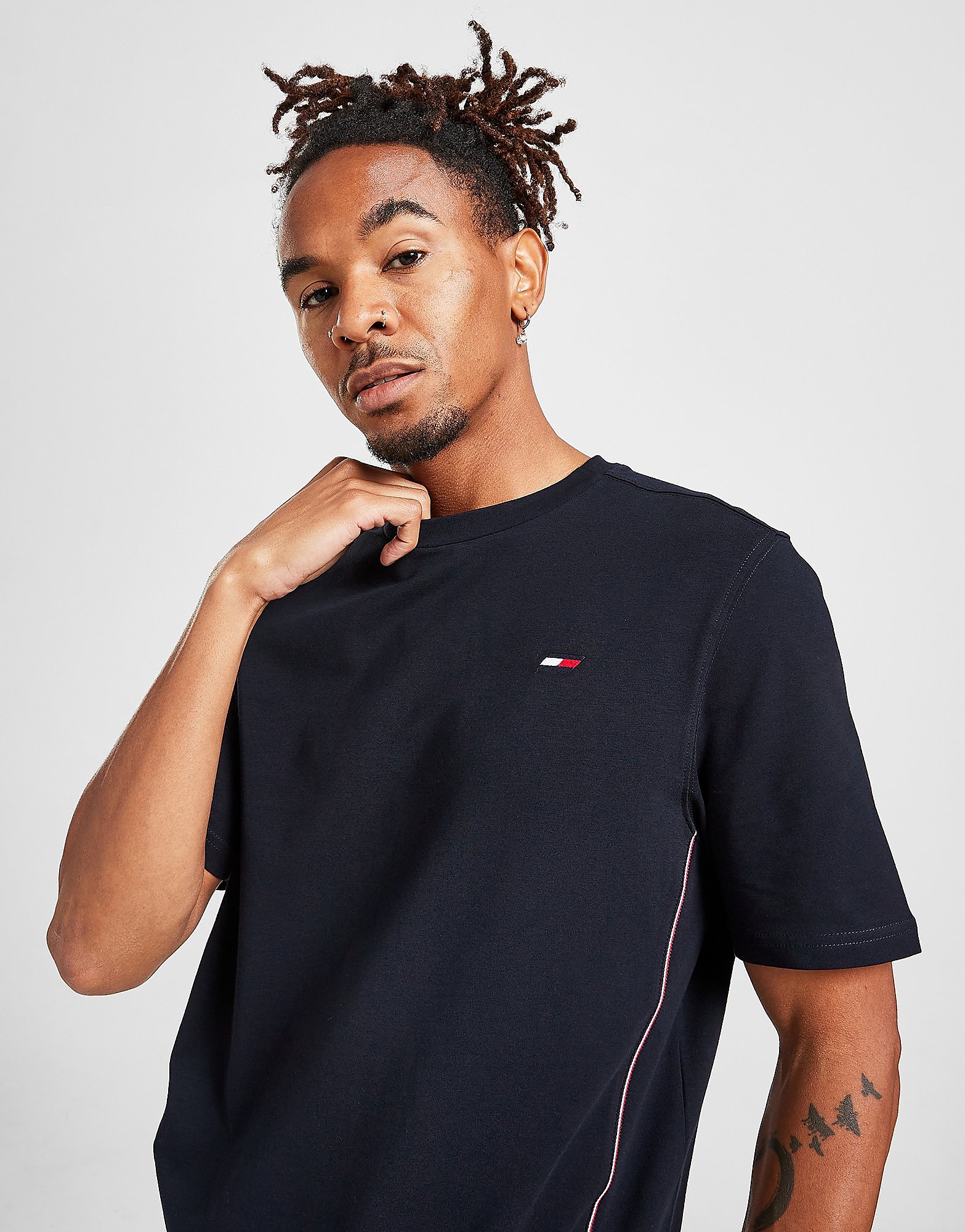

Tommy Hilfiger Tape Flag T-Shirt - Only at JD - Navy - Mens, Navy