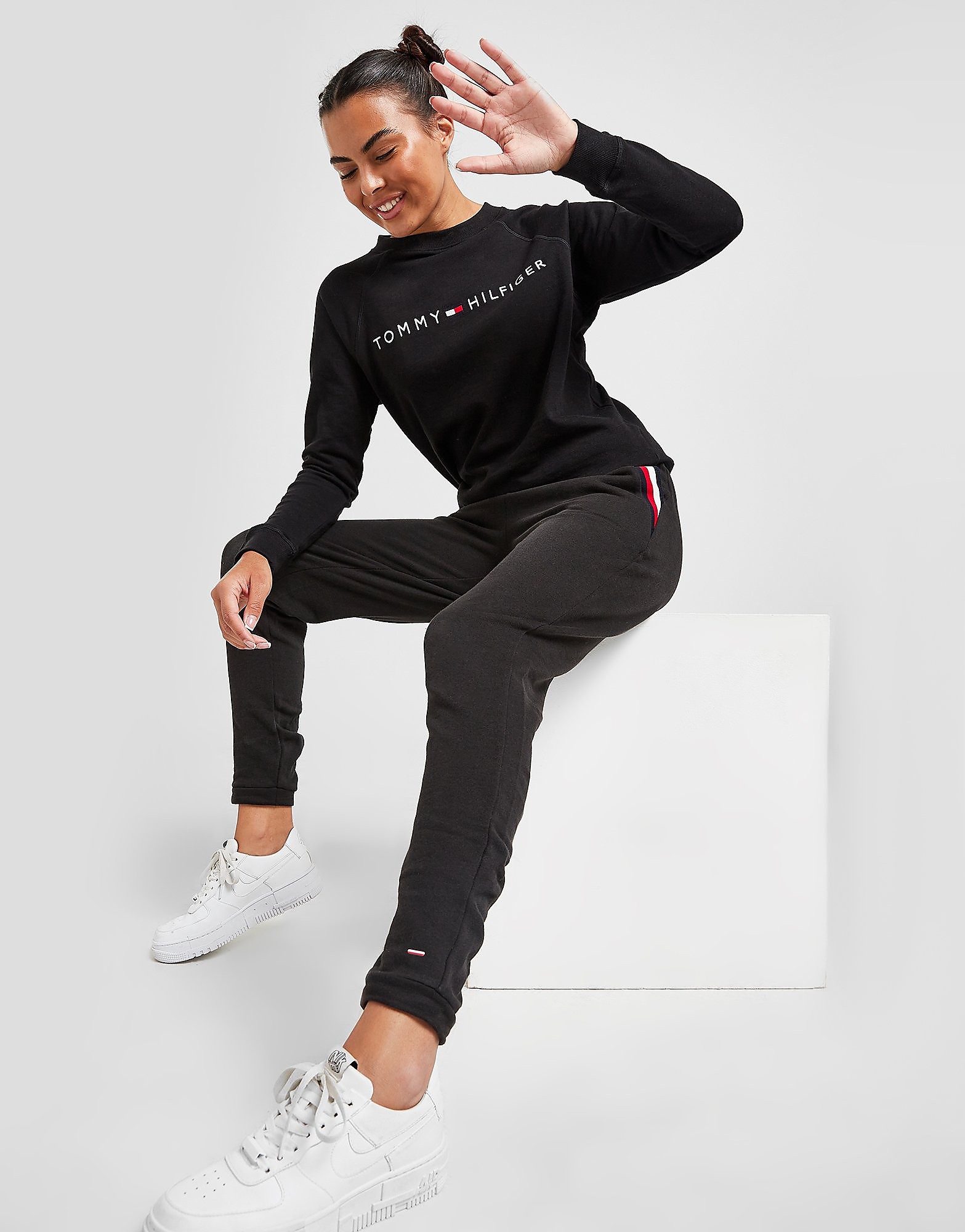

Tommy Hilfiger Seacell Logo Joggers - Black - Womens, Black
