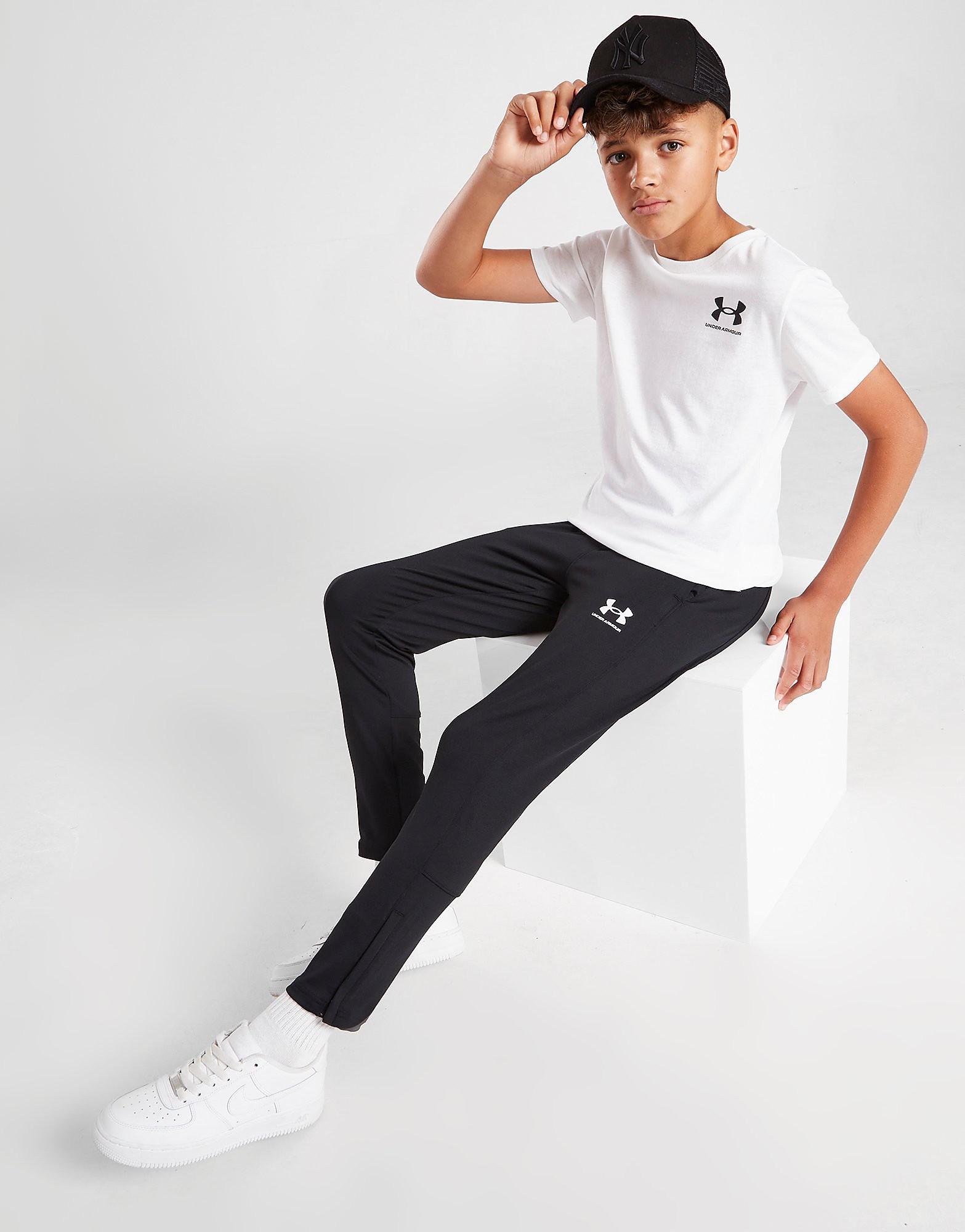 

Under Armour Challenger Track Pants Junior - Only at JD - Black - Kids, Black