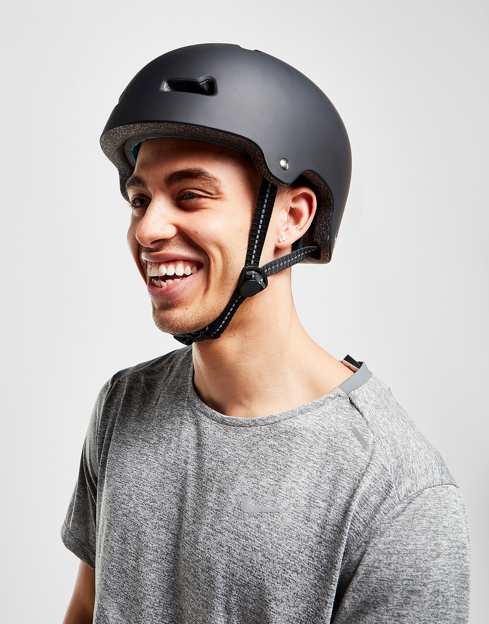 

Reversal Lux Skateboard Helmet - Black - Kids, Black