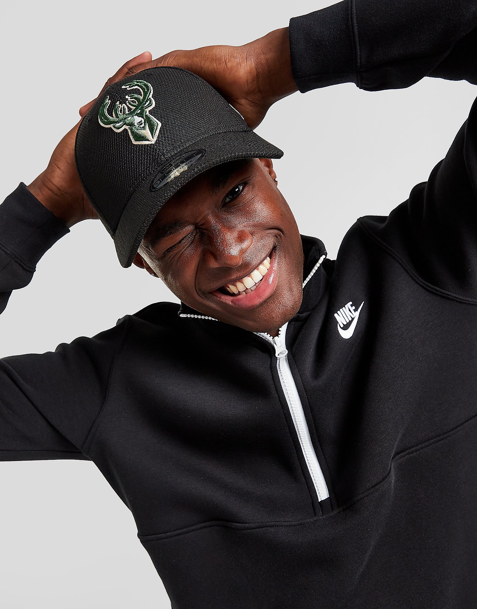 New Era NBA Milwaukee Bucks 9FORTY Cap - Black - Womens, Black