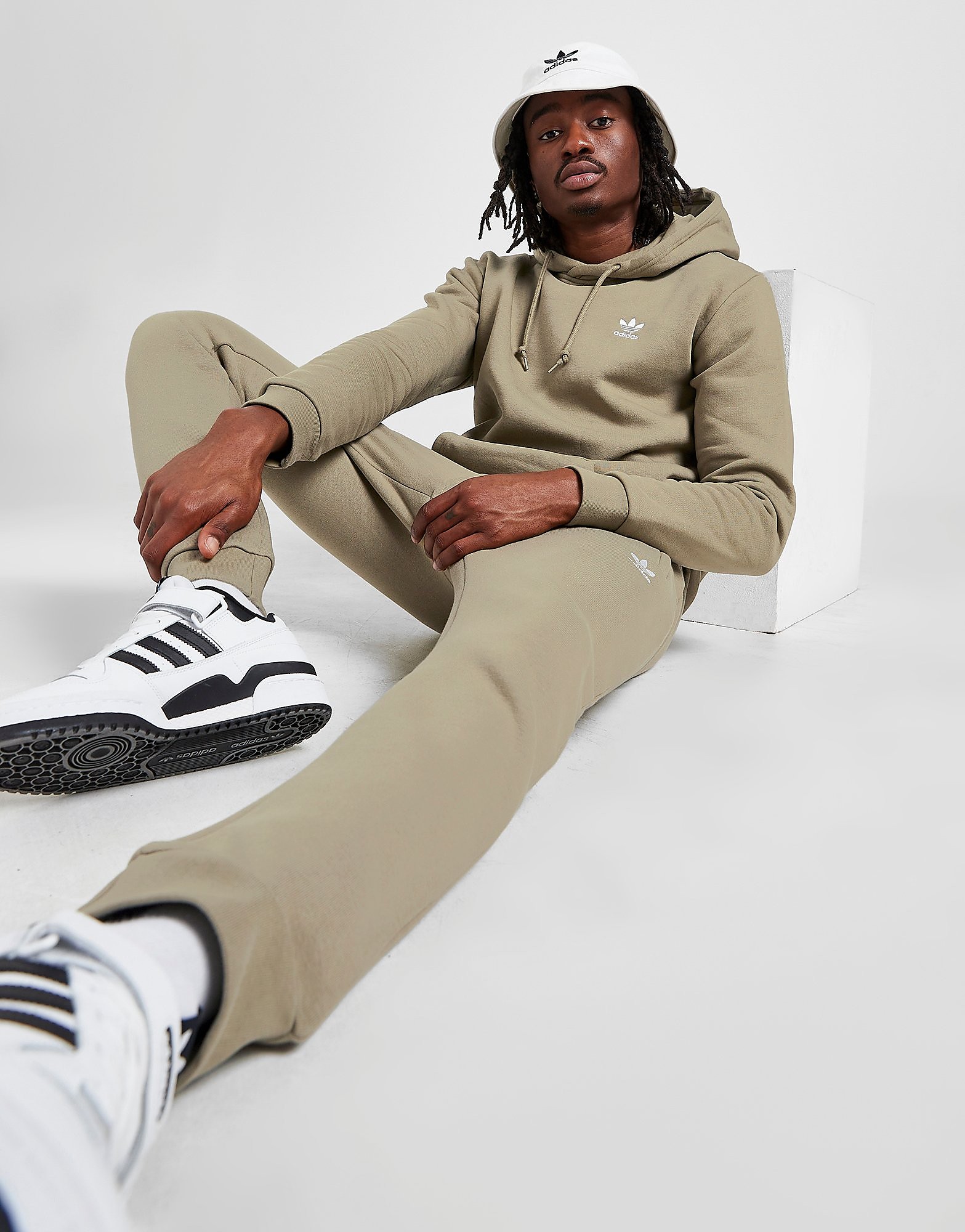 

adidas Originals Trefoil Essential Joggers - Orbit Green - Mens, Orbit Green