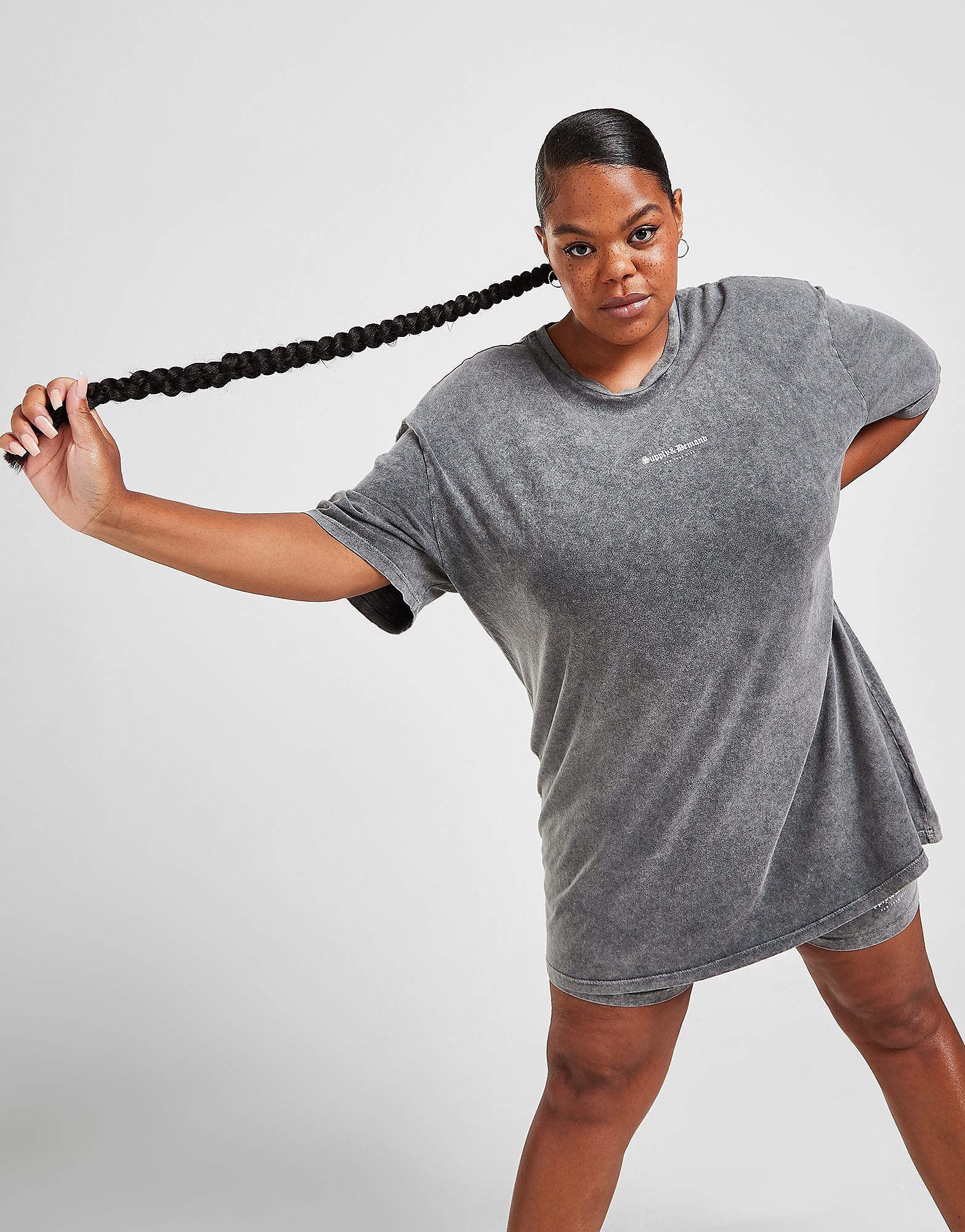 

Supply & Demand Ombre Graphic Plus Size T-Shirt Dress - Only at JD - Grey, Grey