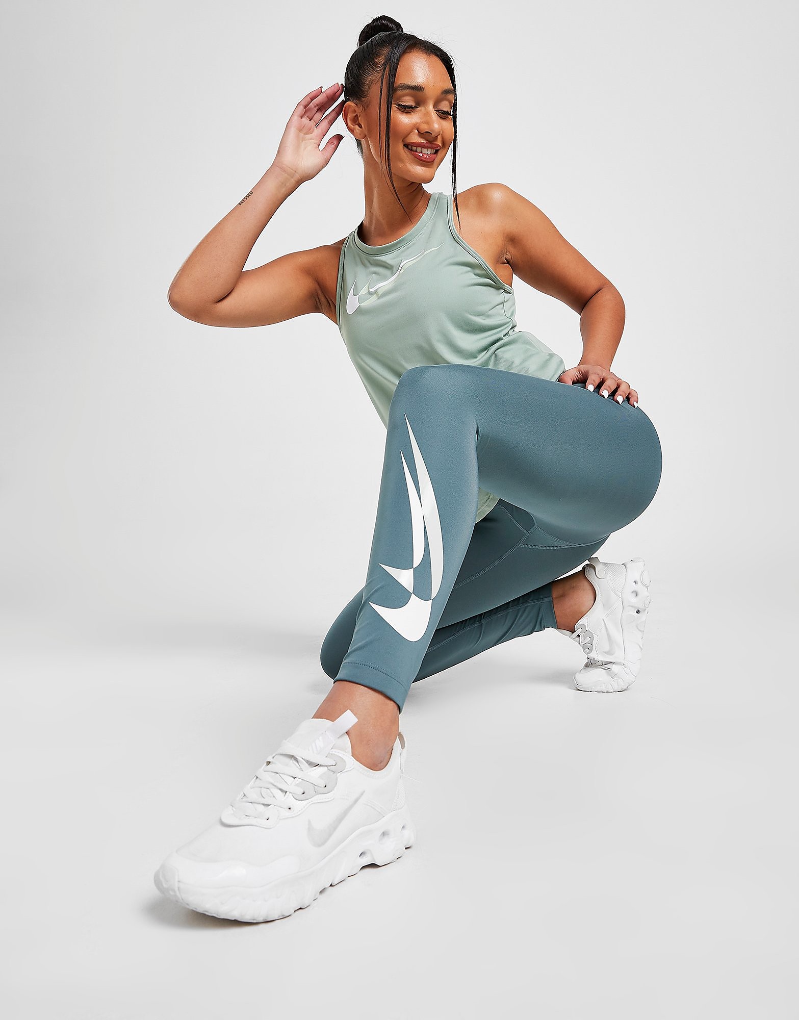 

Nike Swoosh Running Tights - Only at JD - Green - Womens, Green