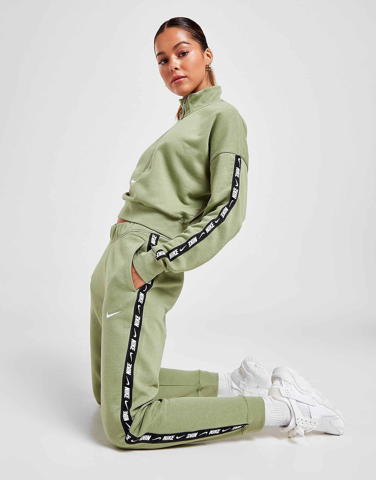 

Nike Tape Logo Fleece Joggers - Only at JD - Green - Womens, Green