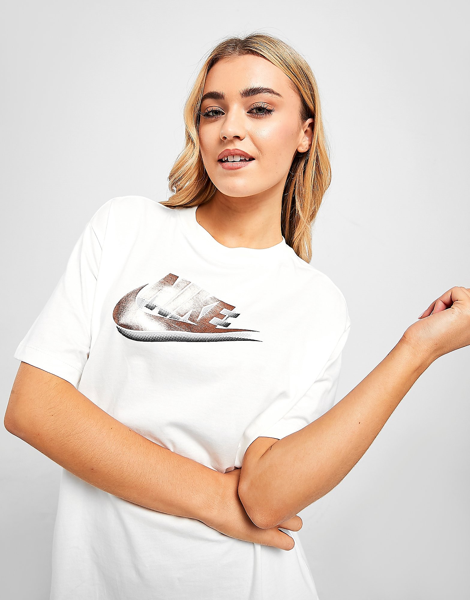 

Nike Double Futura Boyfriend T-Shirt - Only at JD - White - Womens, White