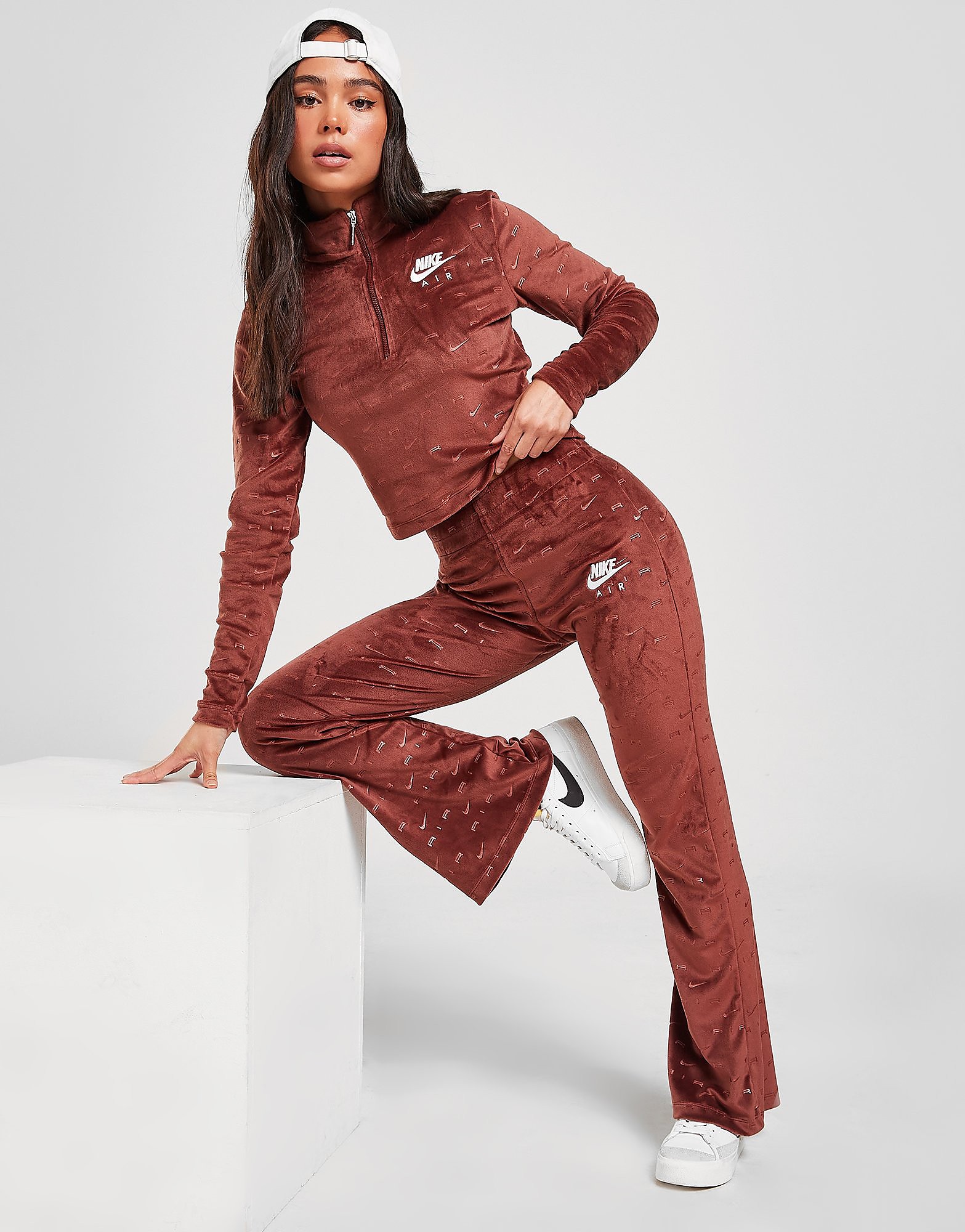 

Nike Air Velour Wide Pants - Bronze Eclipse/White - Womens, Bronze Eclipse/White