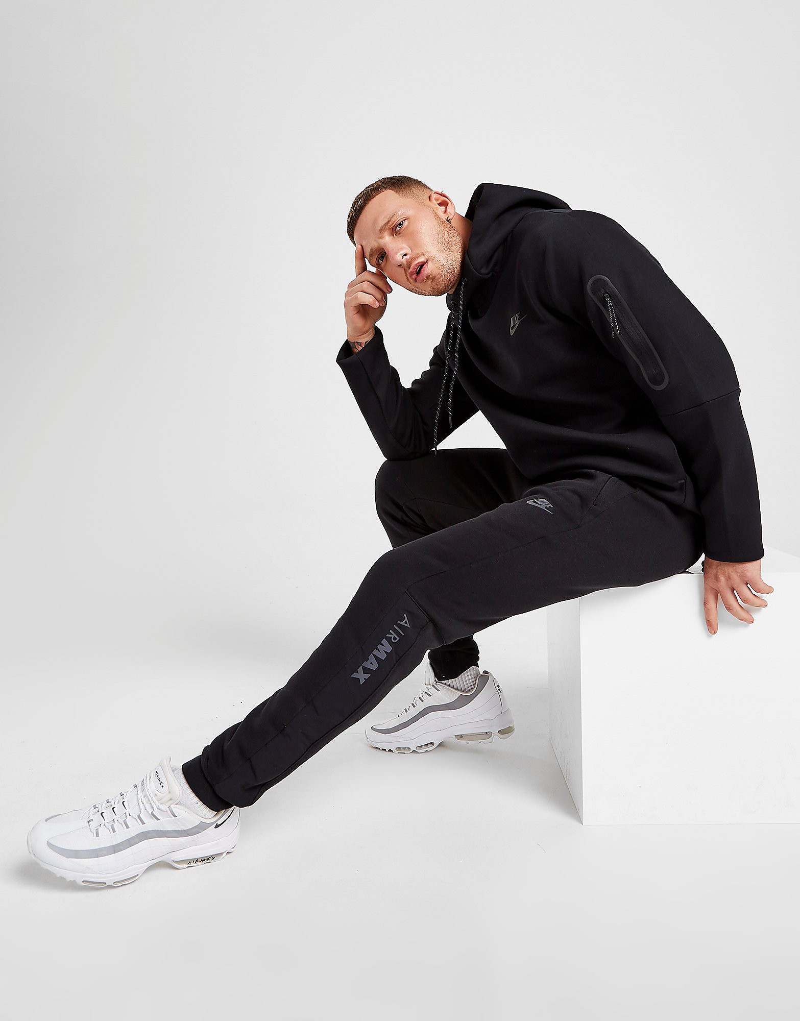 

Nike Air Max Fleece Joggers - Black - Mens, Black