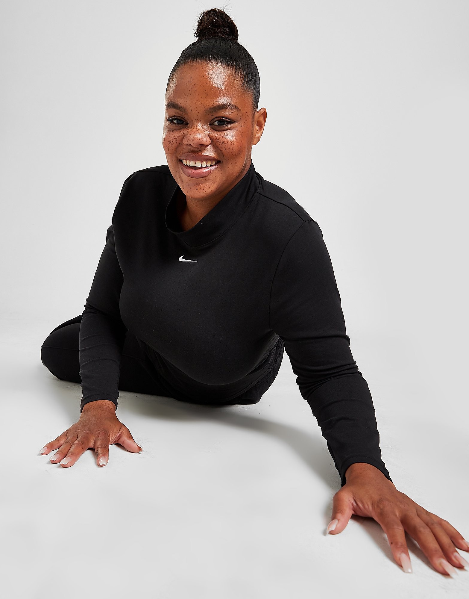

Nike Mock Long Sleeve Plus Size Top - Black/White - Womens, Black/White