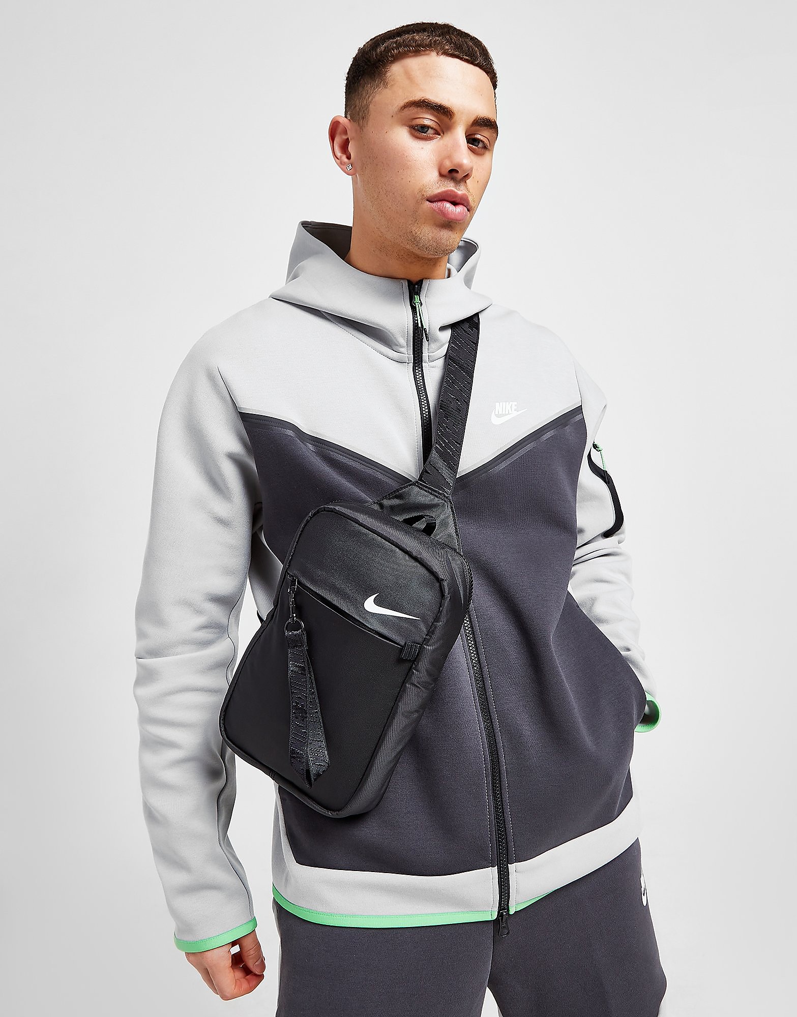 

Nike Essentials Crossbody Bag - Black/Iron Grey/White - Womens, Black/Iron Grey/White