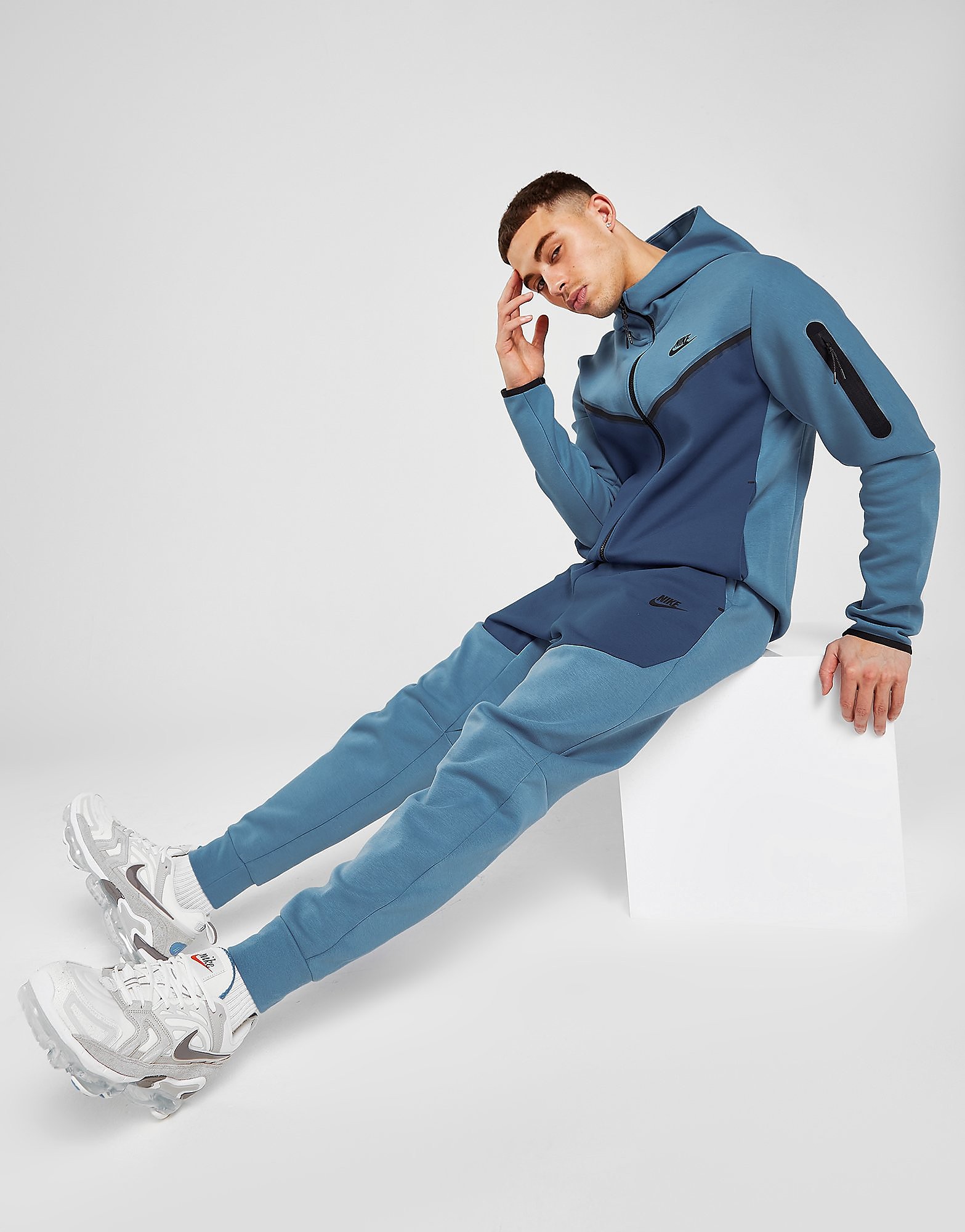 

Nike Tech Fleece Joggers - Dutch Blue/Court Blue/Black - Mens, Dutch Blue/Court Blue/Black