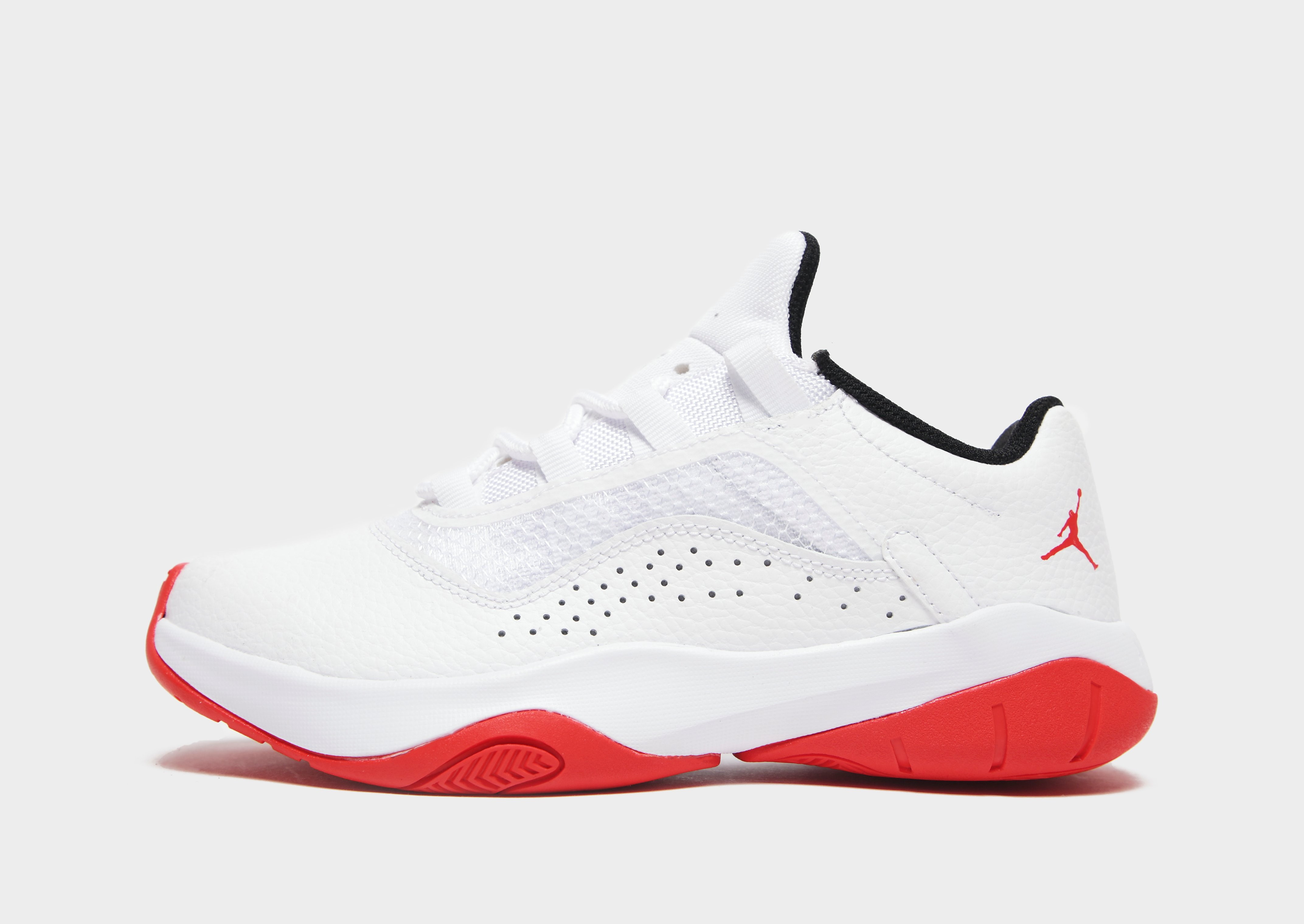 

Jordan 11 CMFT Low Junior - White/Black/Chile Red - Kids, White/Black/Chile Red
