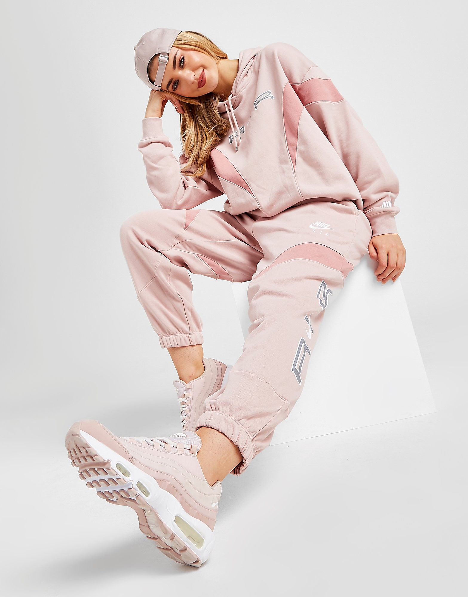 

Nike Air Joggers - Pink Oxford/Rust Pink/White - Womens, Pink Oxford/Rust Pink/White