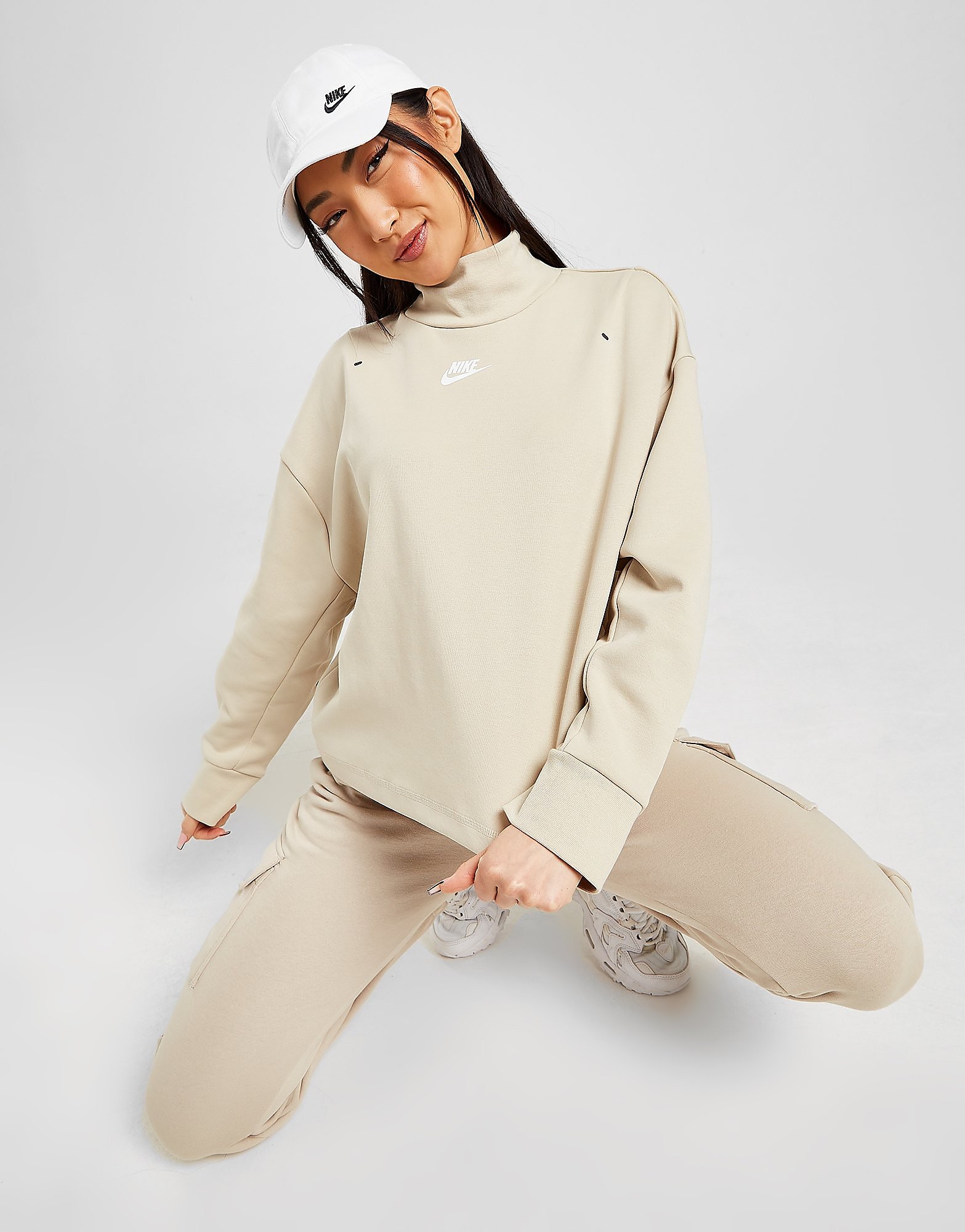 

Nike Tech Long Sleeve Fleece Sweatshirt - Rattan/White - Womens, Rattan/White