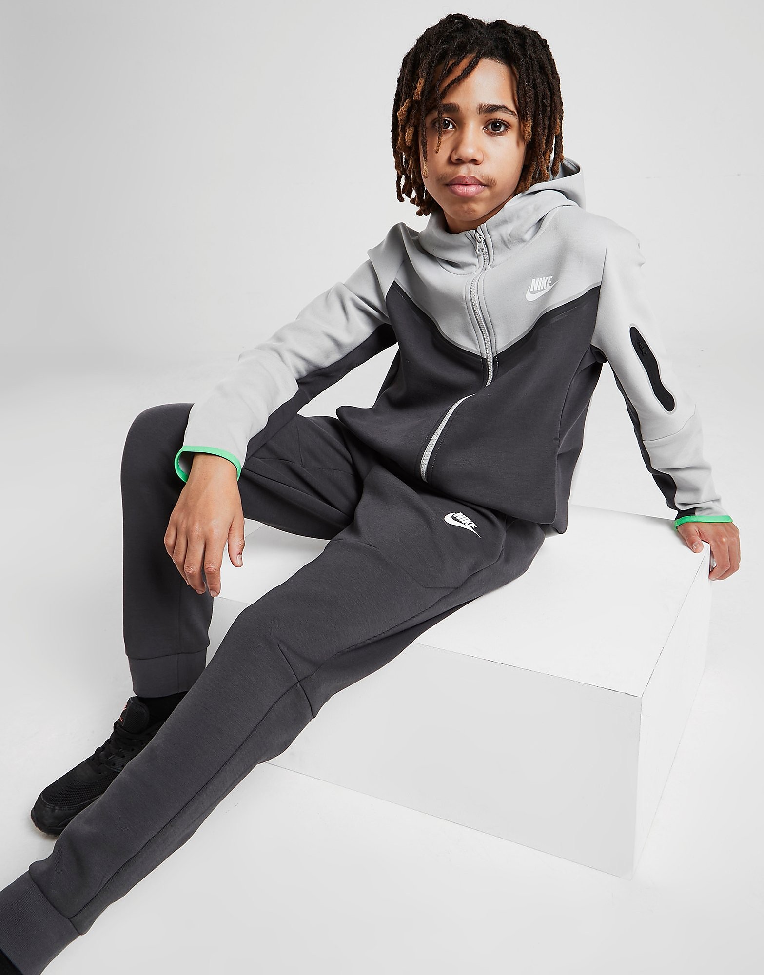 

Nike Tech Fleece Pants Junior - Anthracite/Light Green Spark/Sail - Kids, Anthracite/Light Green Spark/Sail