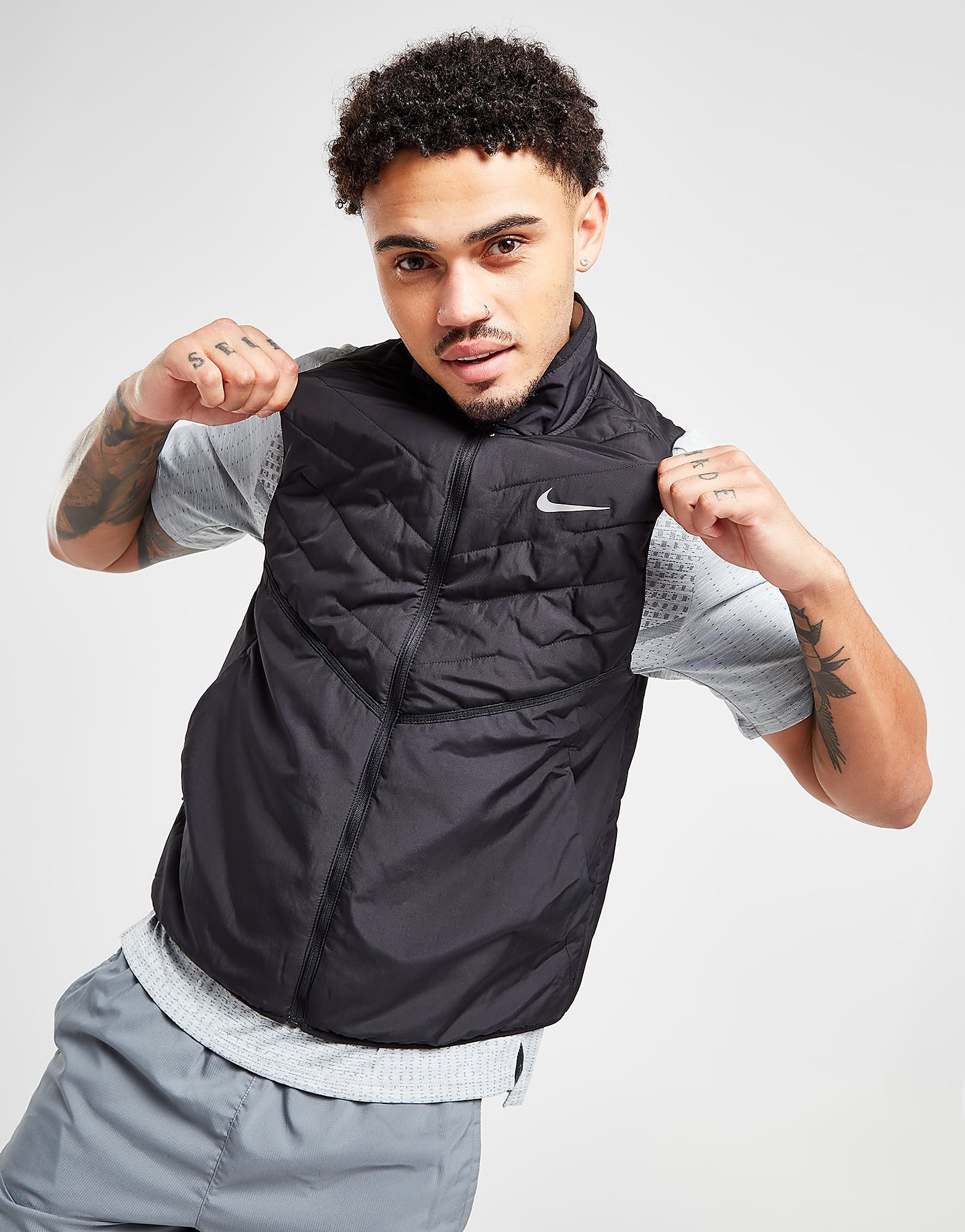 

Nike Aerolayer Synthetic Gilet - Black/Black - Mens, Black/Black