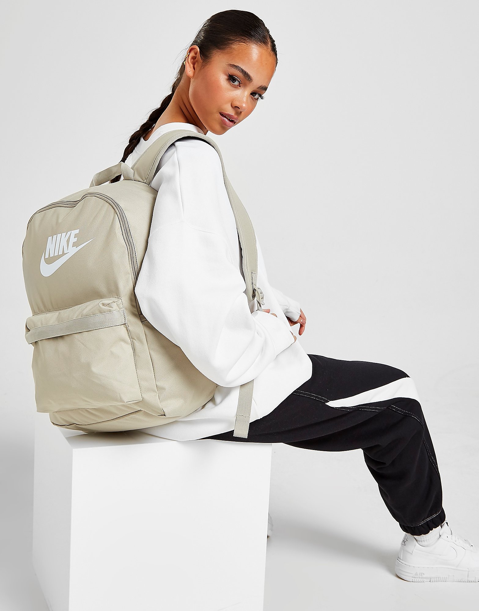 

Nike Heritage Backpack - Grey - Womens, Grey