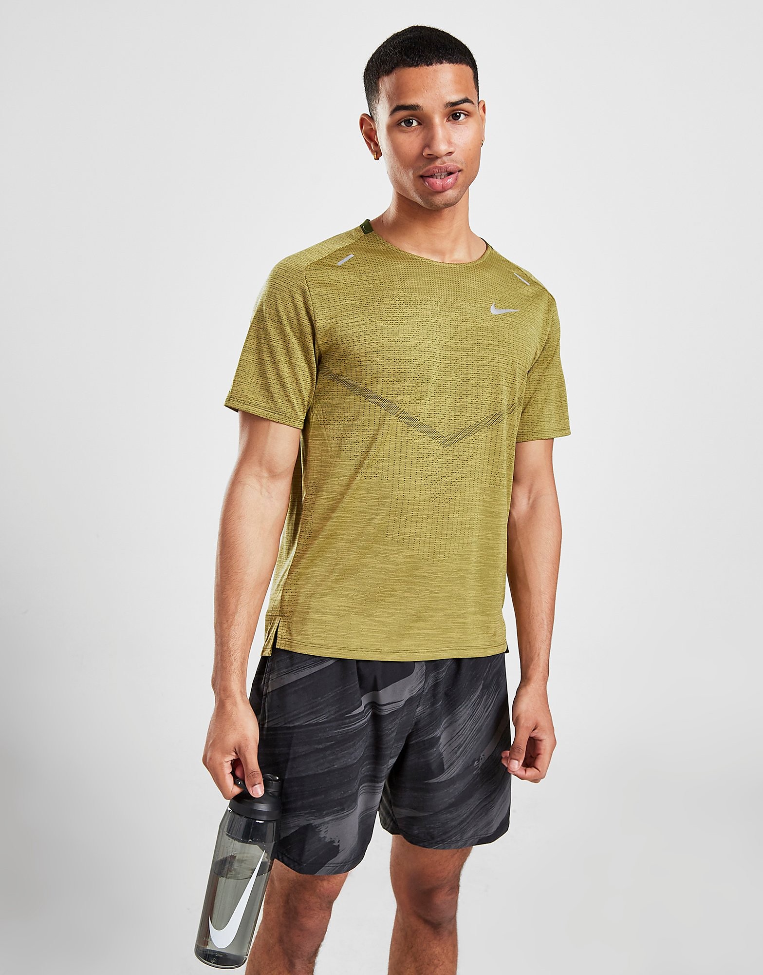 

Nike Techknit Ultra T-Shirt - Rough Green/Coriander, Rough Green/Coriander