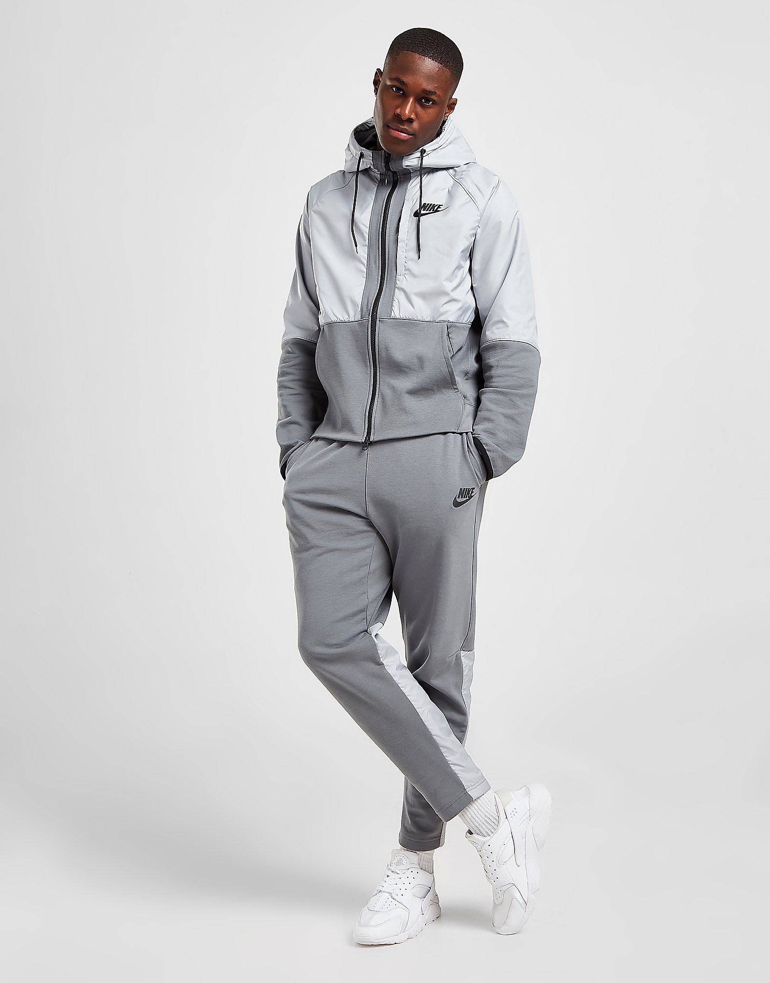 

Nike Sportswear Tech Essentials+ Winter Joggers - Grey - Mens, Grey