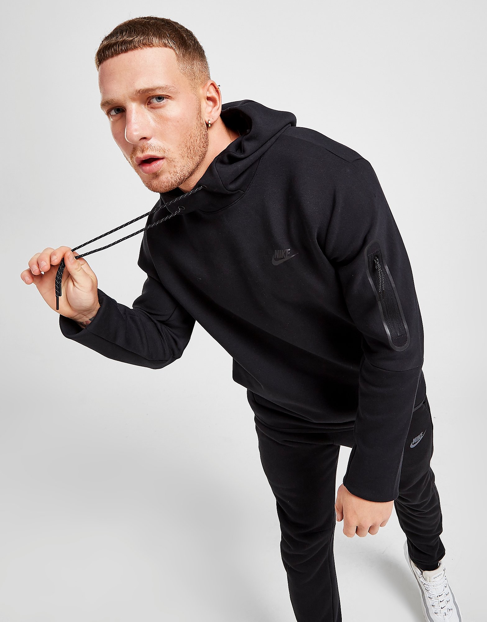 

Nike Tech Fleece Overhead Hoodie - Black/Black - Mens, Black/Black