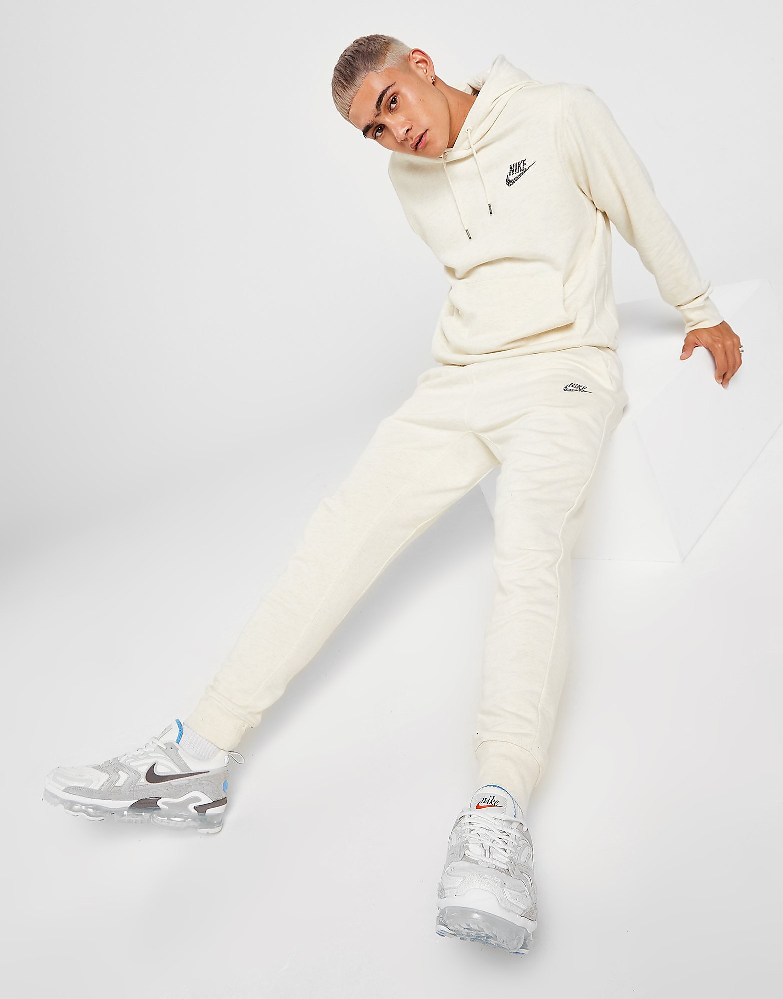 

Nike Sportswear Essentials Joggers - Coconut Milk/Multi-Colour - Mens, Coconut Milk/Multi-Colour