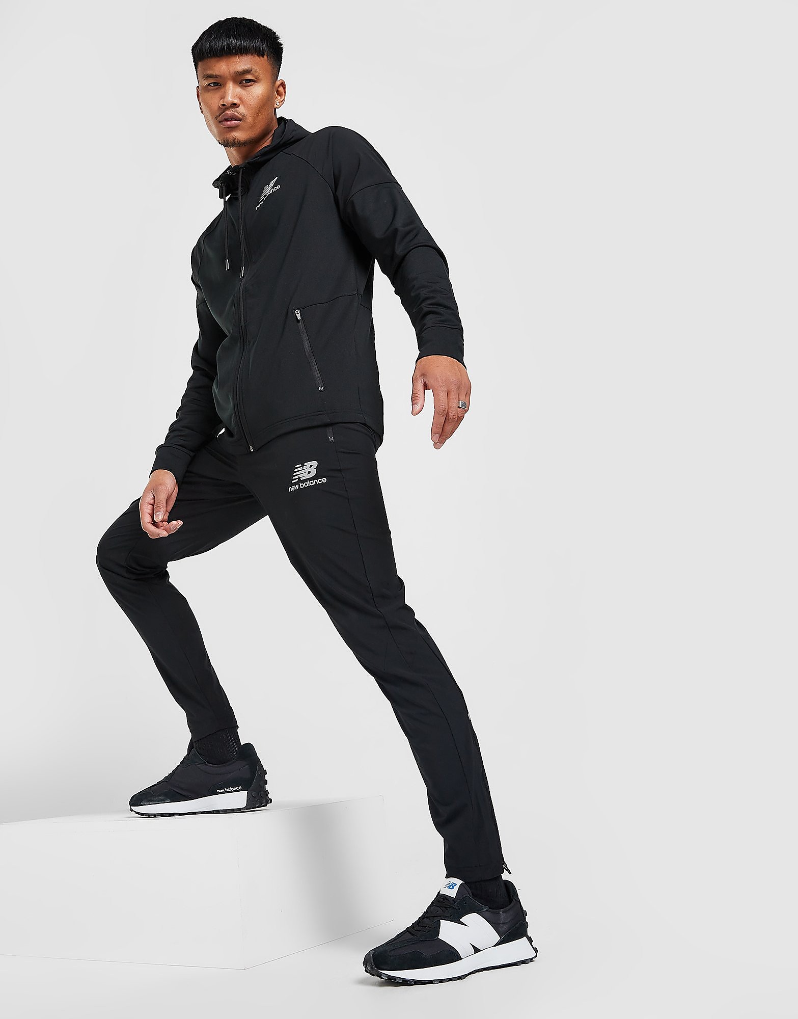 

New Balance 2002 Woven Track Pants - Black - Mens, Black