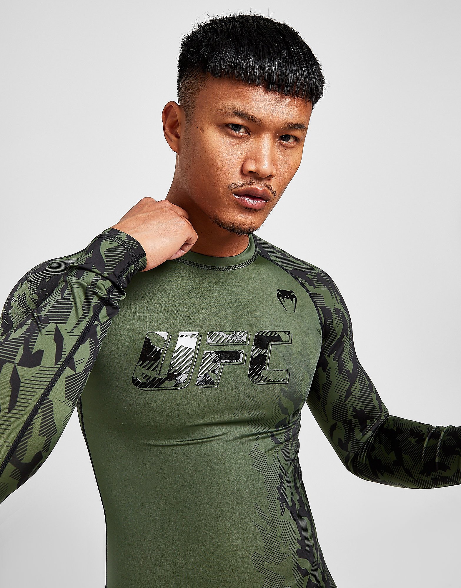 

Venum UFC Fight Week Rash Long Sleeve T-Shirt - Green - Mens, Green